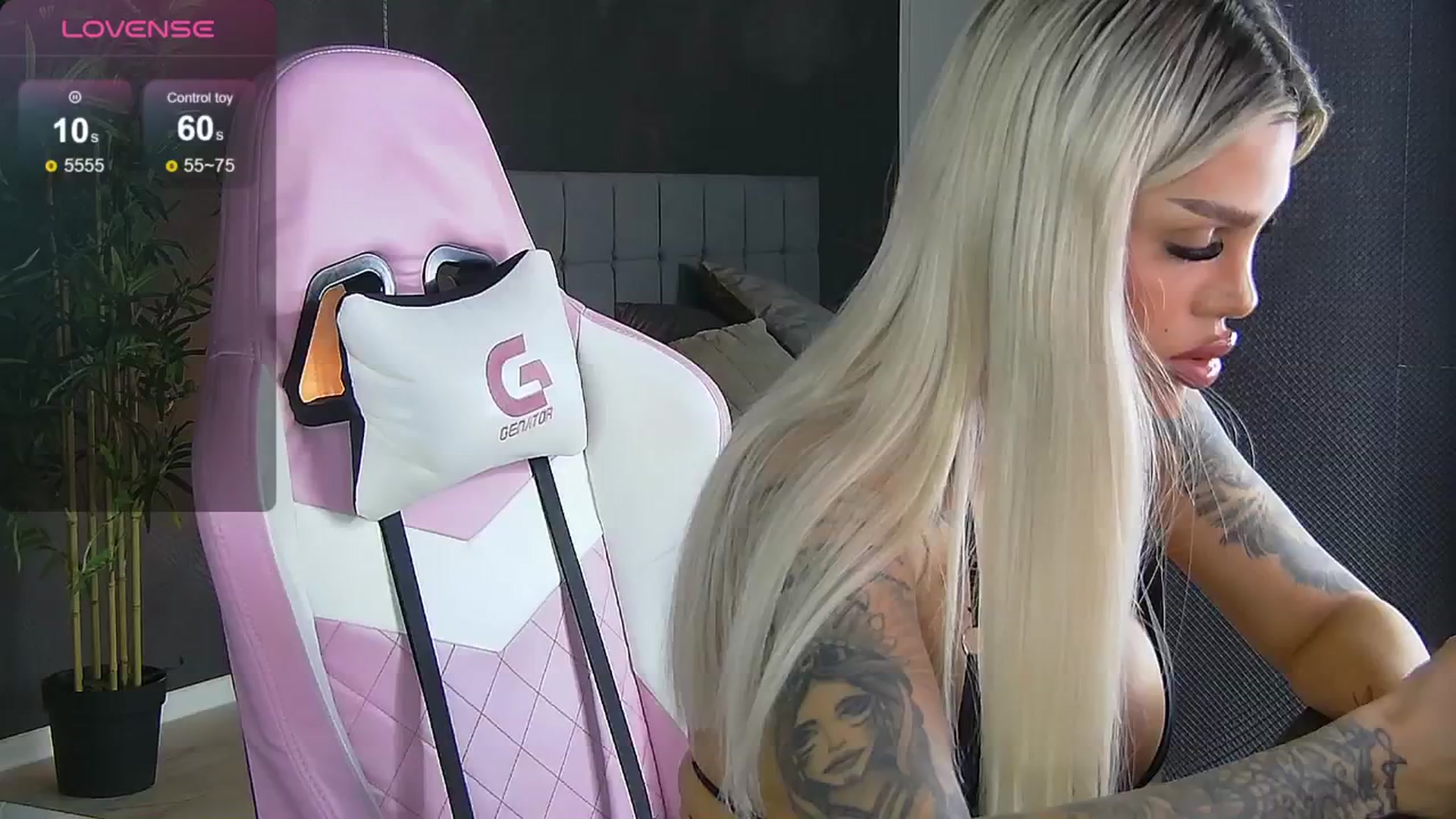Gallery image thumbnail from Shayblonde's myfreecams stream on, 09/08/2024, 23:02 image 19 of 20