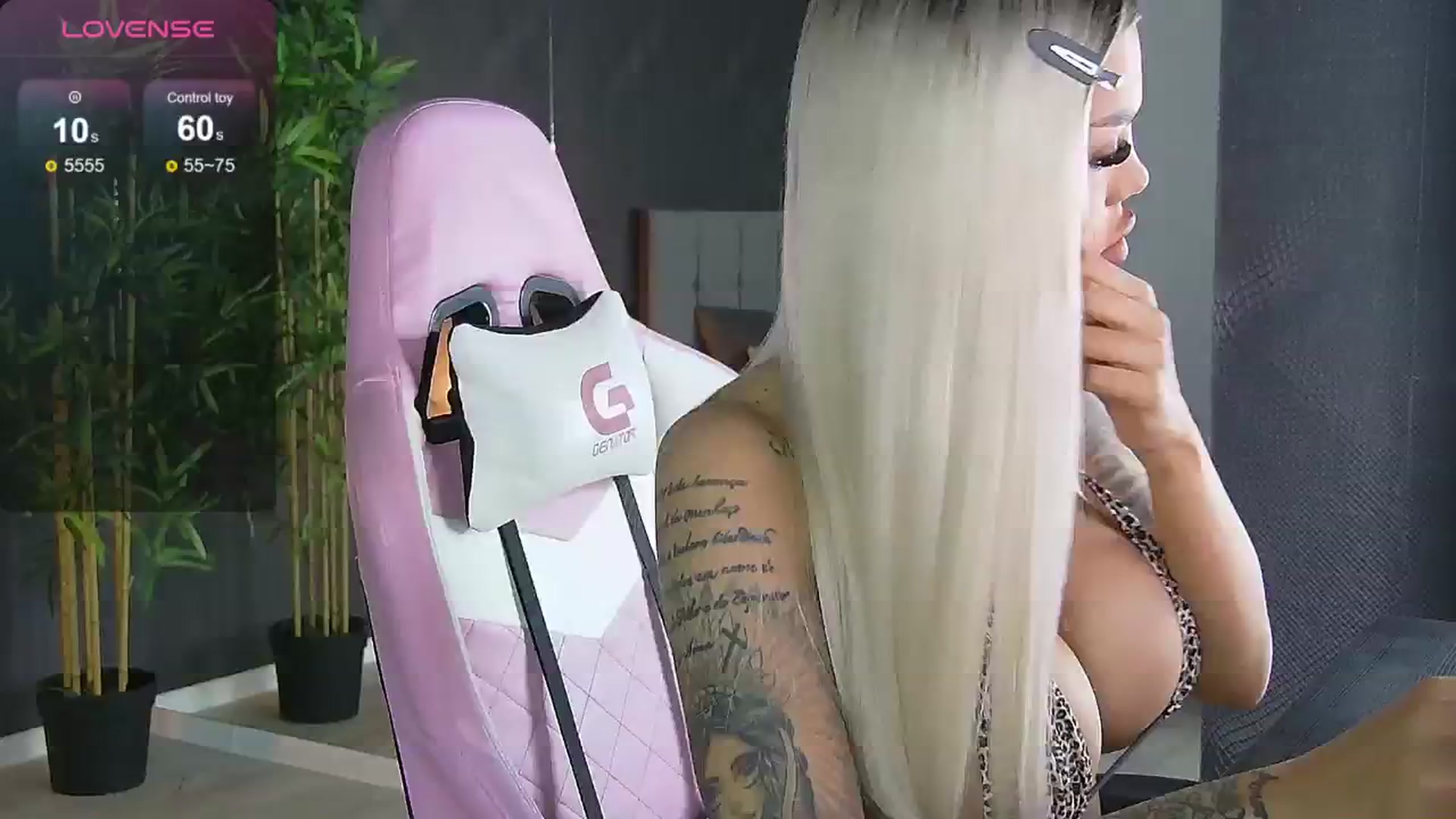 Gallery image thumbnail from Shayblonde's myfreecams stream on, 09/09/2024, 22:50 image 4 of 20
