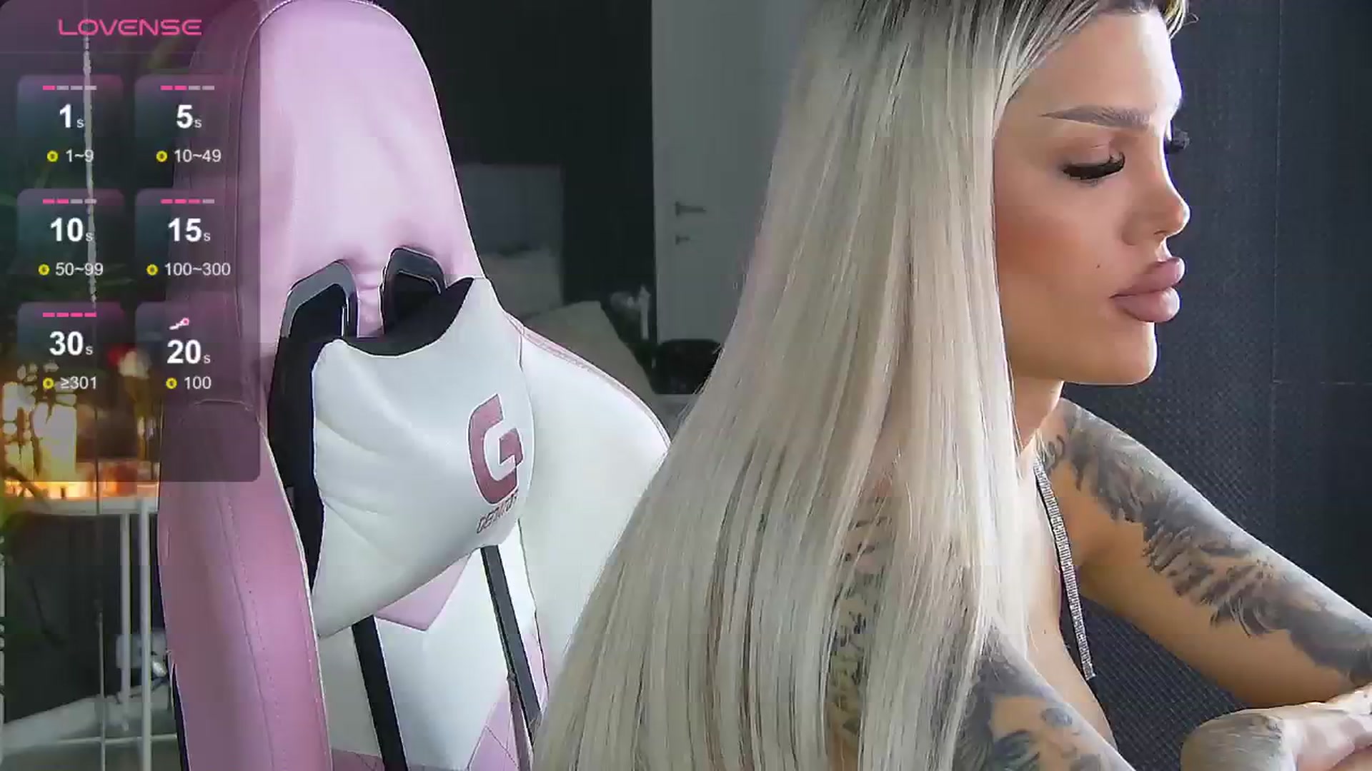 Gallery image thumbnail from Shayblonde's myfreecams stream on, 09/10/2024, 20:28 image 7 of 20