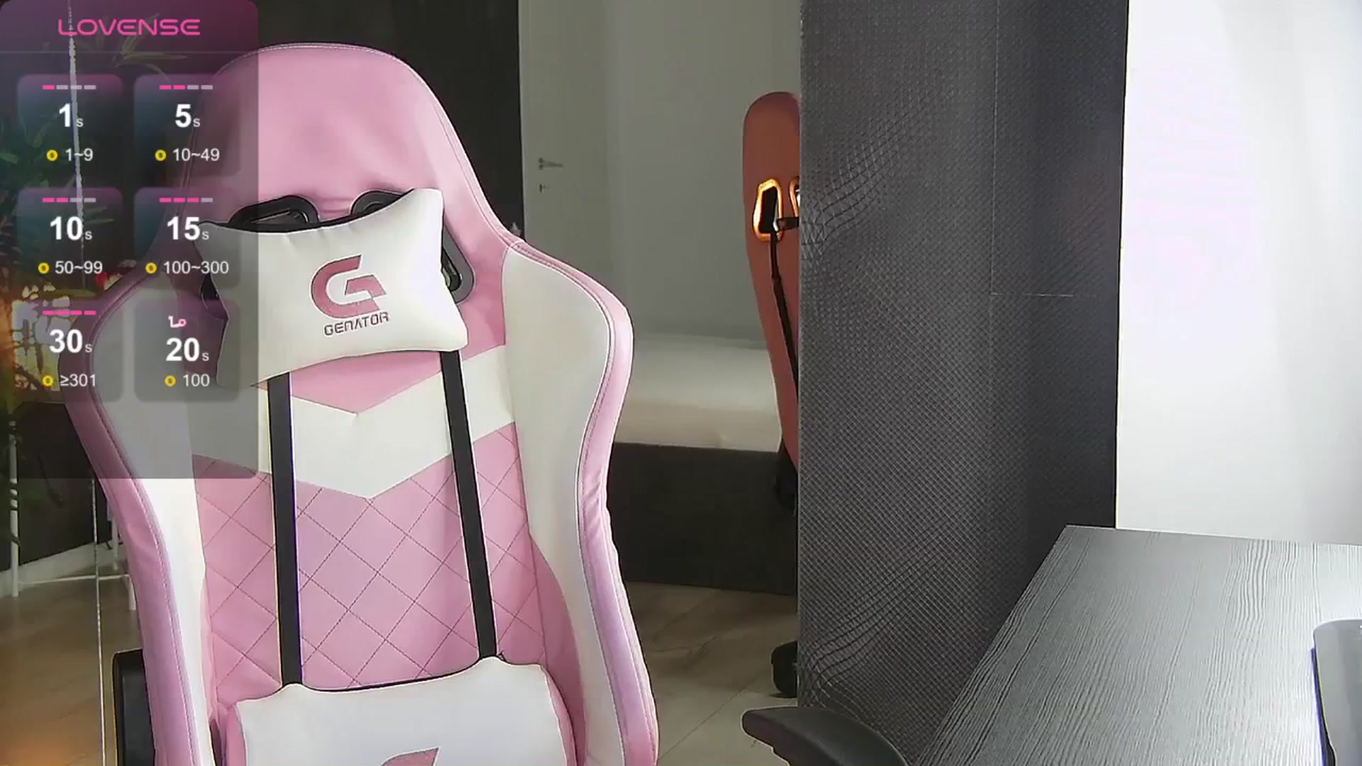 Gallery image thumbnail from Shayblonde's myfreecams stream on, 09/10/2024, 23:03 image 8 of 20