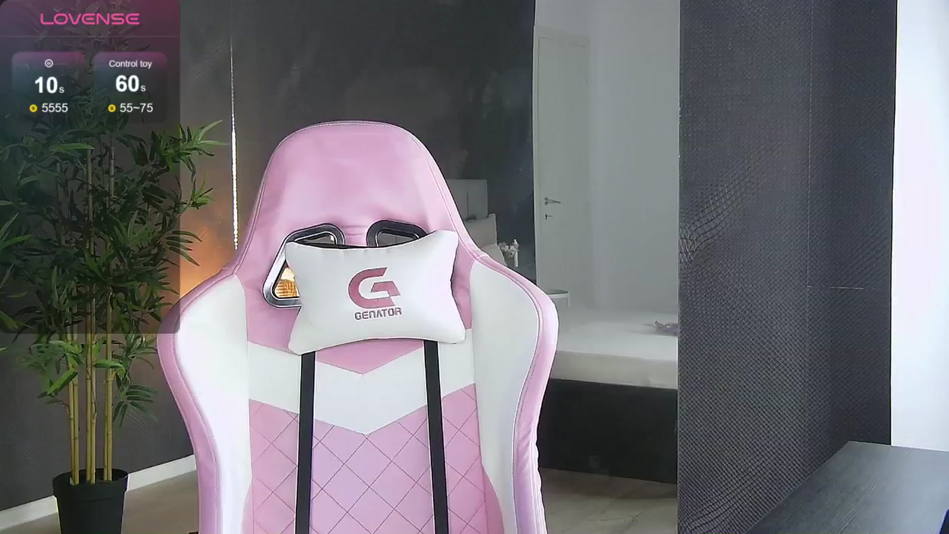Gallery image thumbnail from Shayblonde's myfreecams stream on, 09/15/2024, 24:52 image 12 of 20