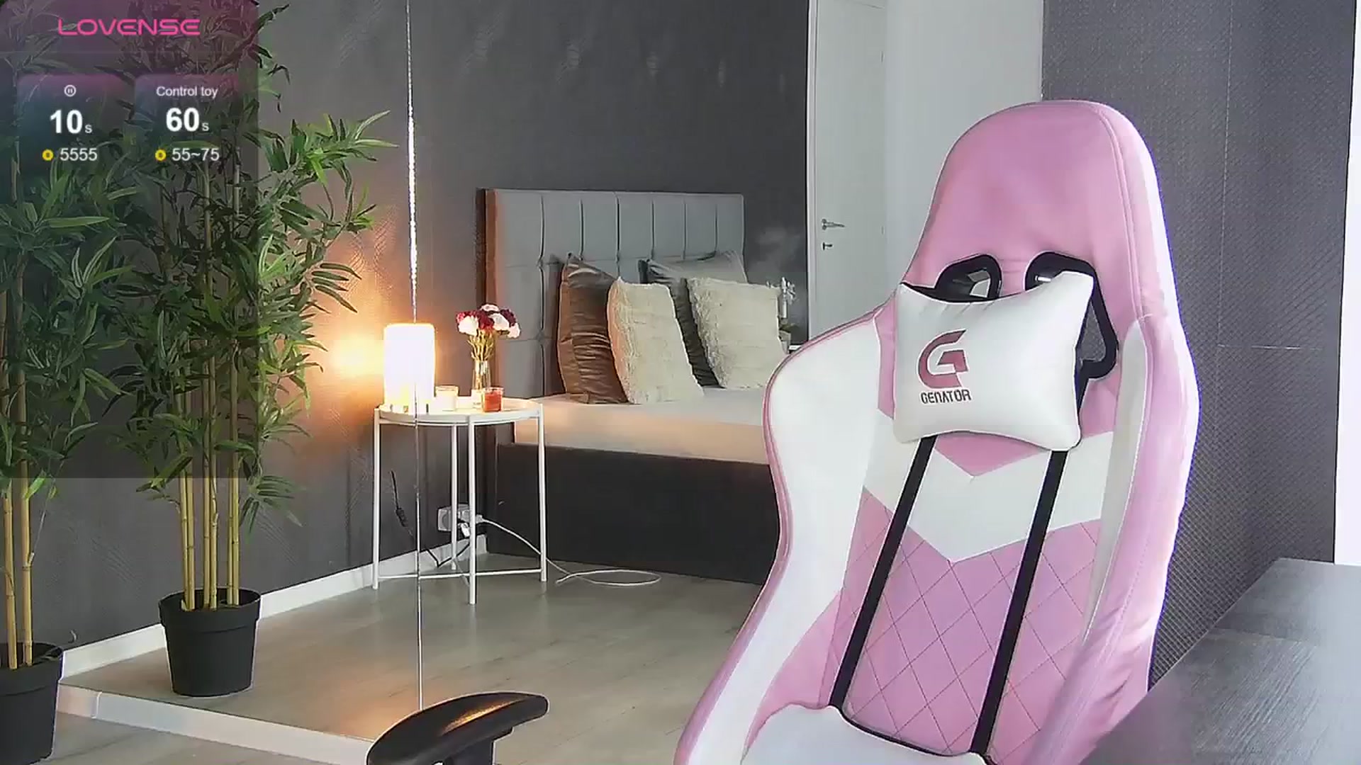 Gallery image thumbnail from Shayblonde's myfreecams stream on, 09/19/2024, 23:57 image 8 of 20