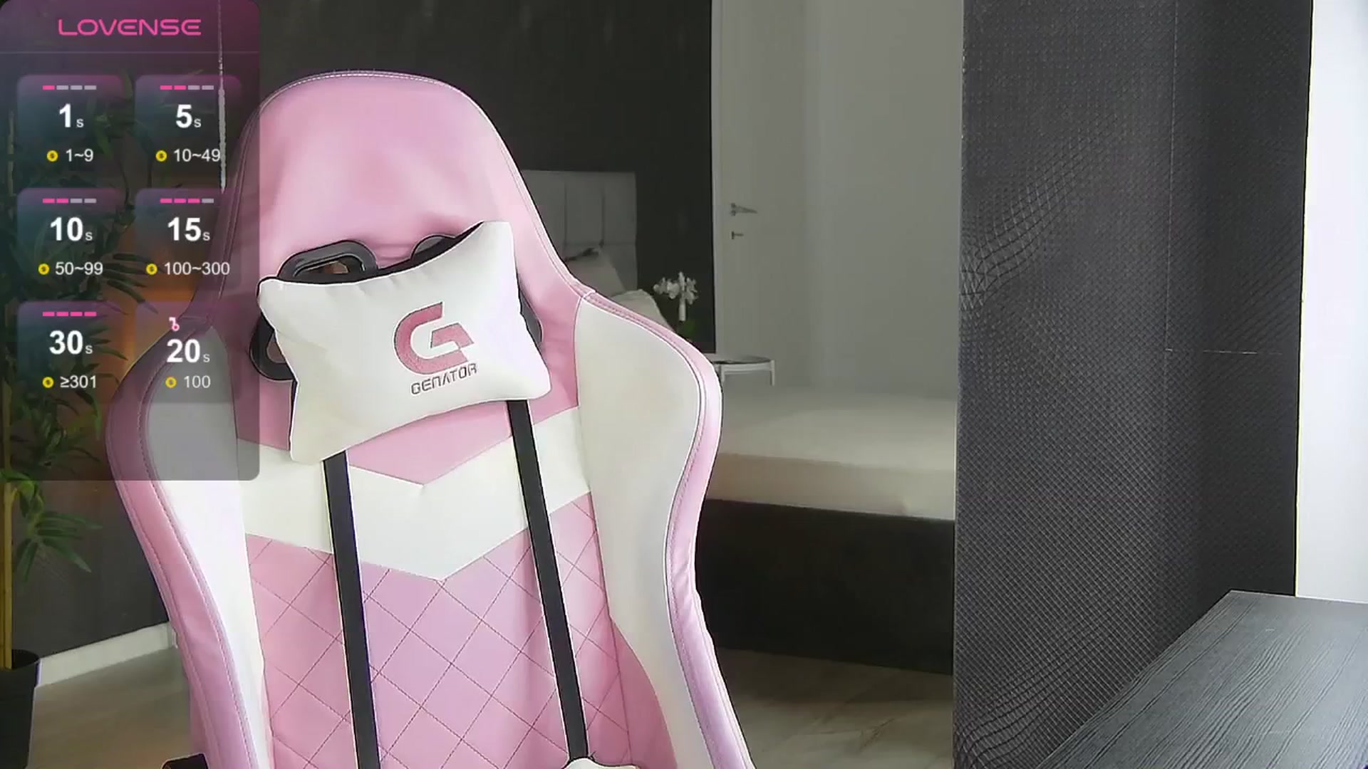 Gallery image thumbnail from Shayblonde's myfreecams stream on, 09/25/2024, 22:10 image 4 of 20