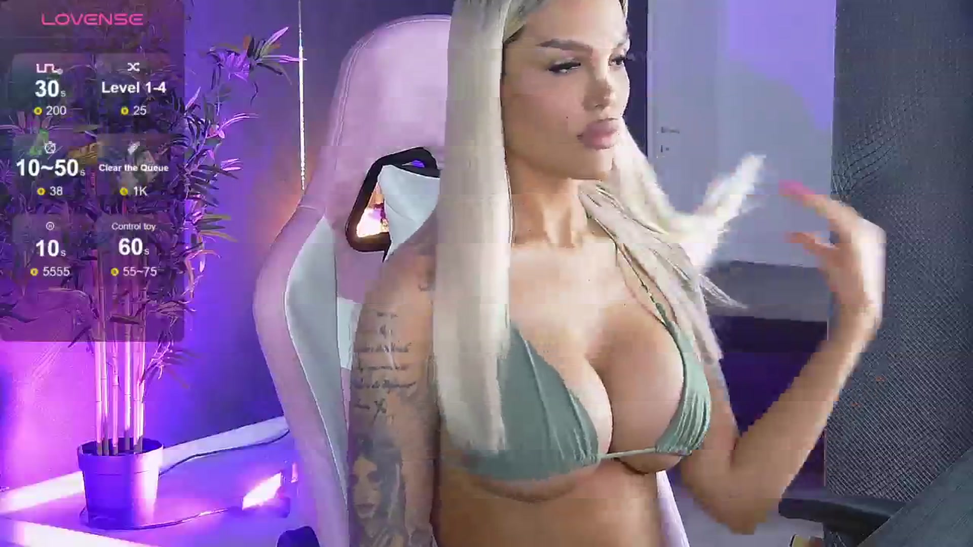 Gallery image thumbnail from Shayblonde's myfreecams stream on, 10/03/2024, 21:25 image 20 of 20