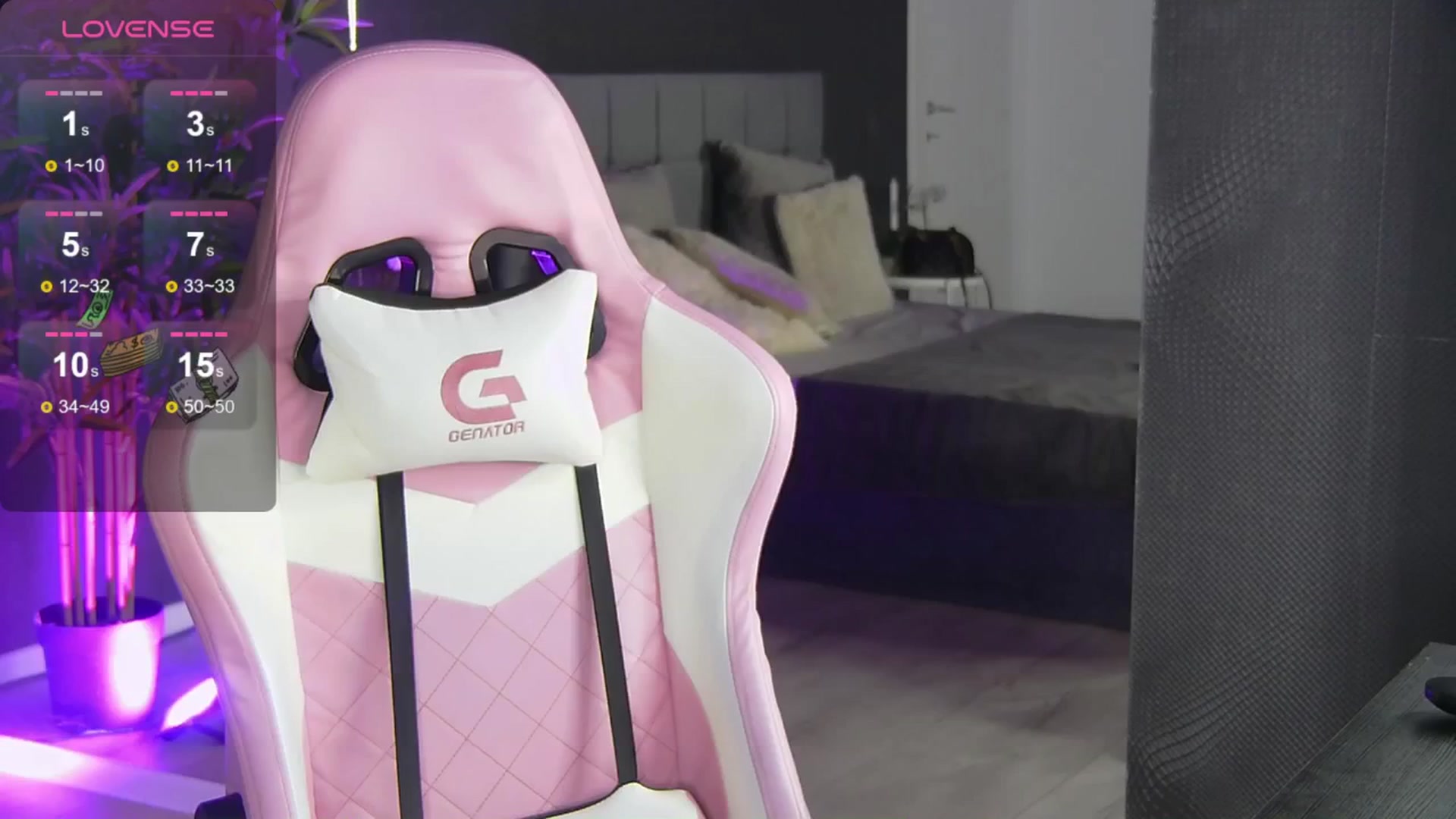 Gallery image thumbnail from Shayblonde's myfreecams stream on, 11/18/2024, 13:11 image 11 of 20