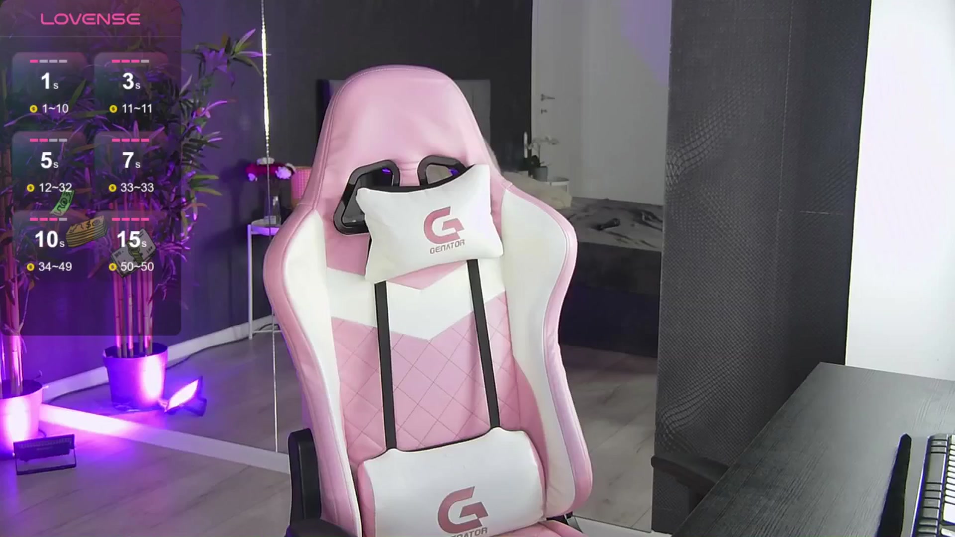 Gallery image thumbnail from Shayblonde's myfreecams stream on, 11/20/2024, 14:53 image 20 of 20