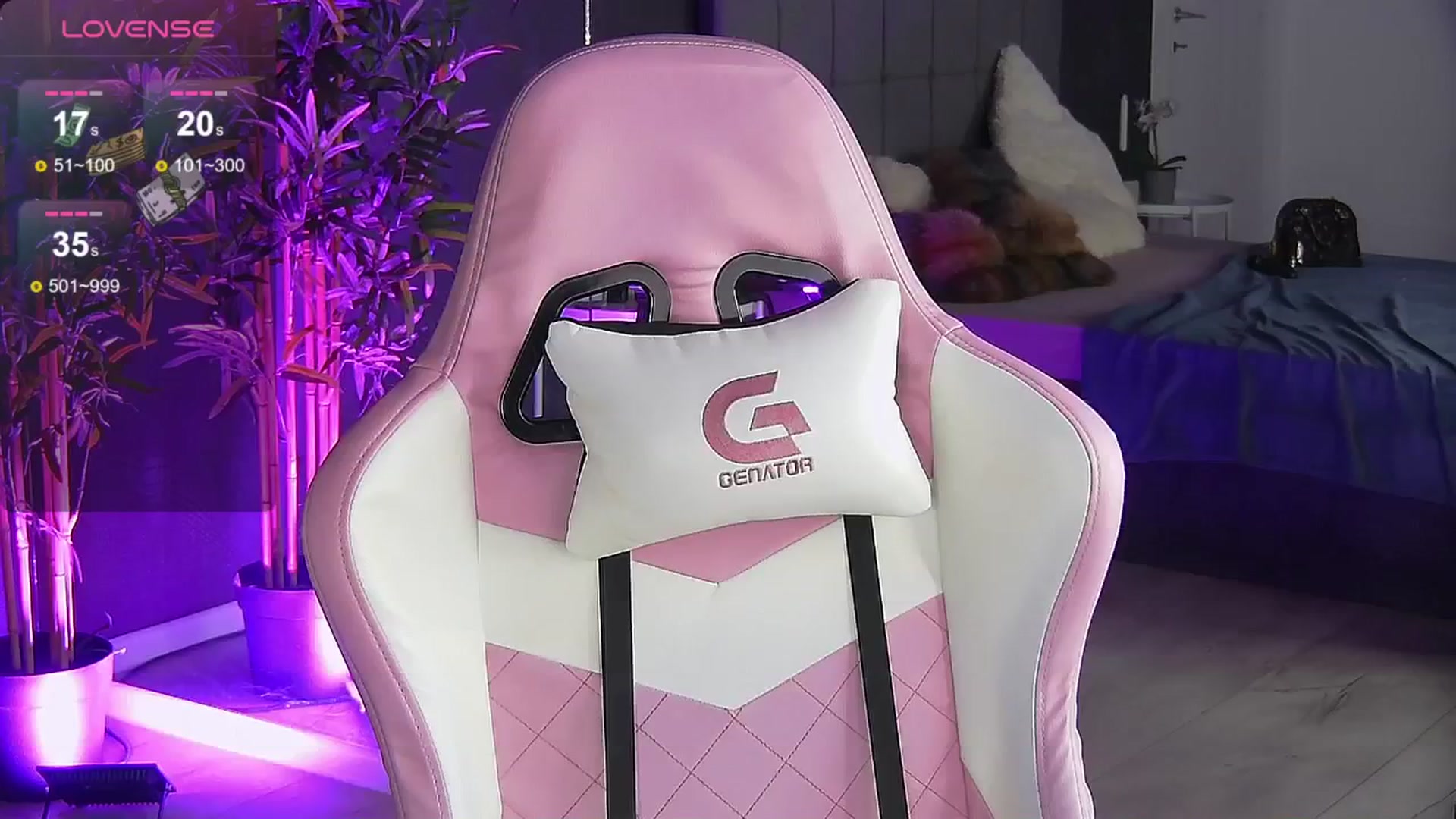 Gallery image thumbnail from Shayblonde's myfreecams stream on, 11/25/2024, 13:08 image 17 of 20
