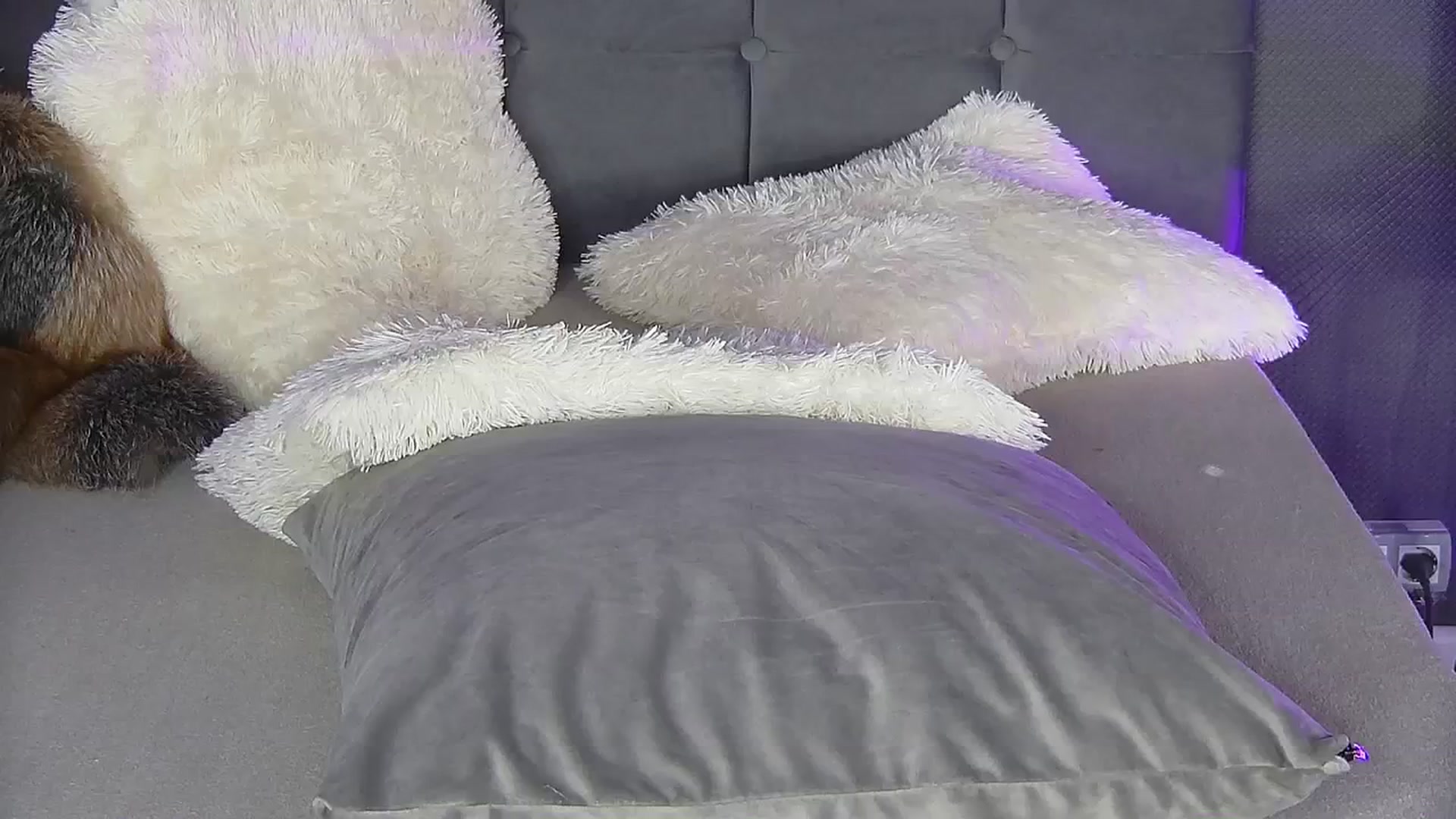 Gallery image thumbnail from Shayblonde's myfreecams stream on, 11/26/2024, 09:43 image 18 of 20