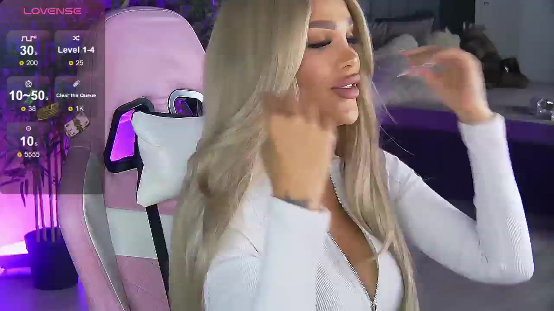 Gallery image thumbnail from Shayblonde's myfreecams stream on, 11/26/2024, 09:43 image 9 of 20