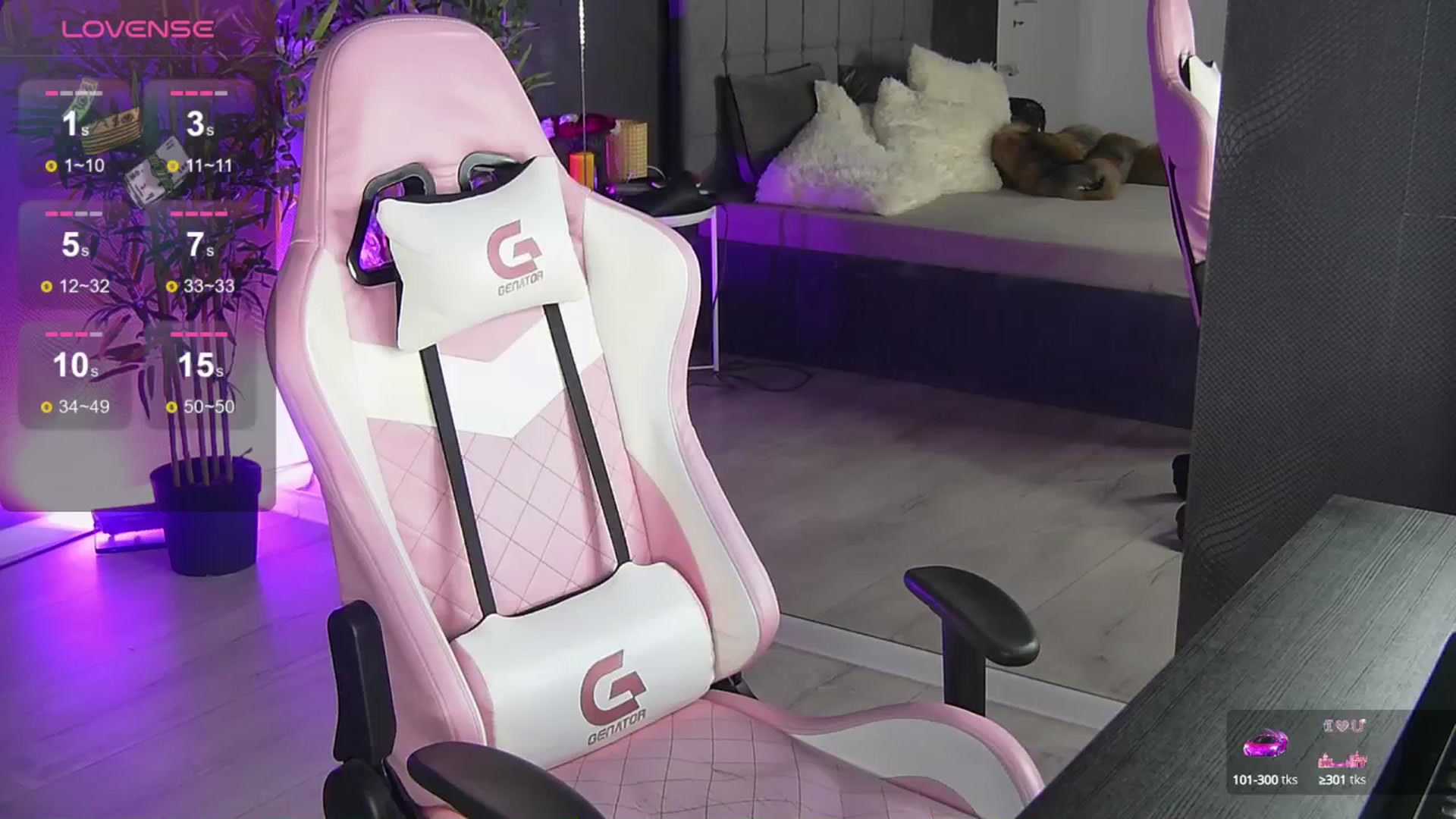 Gallery image thumbnail from Shayblonde's myfreecams stream on, 11/29/2024, 21:56 image 17 of 20