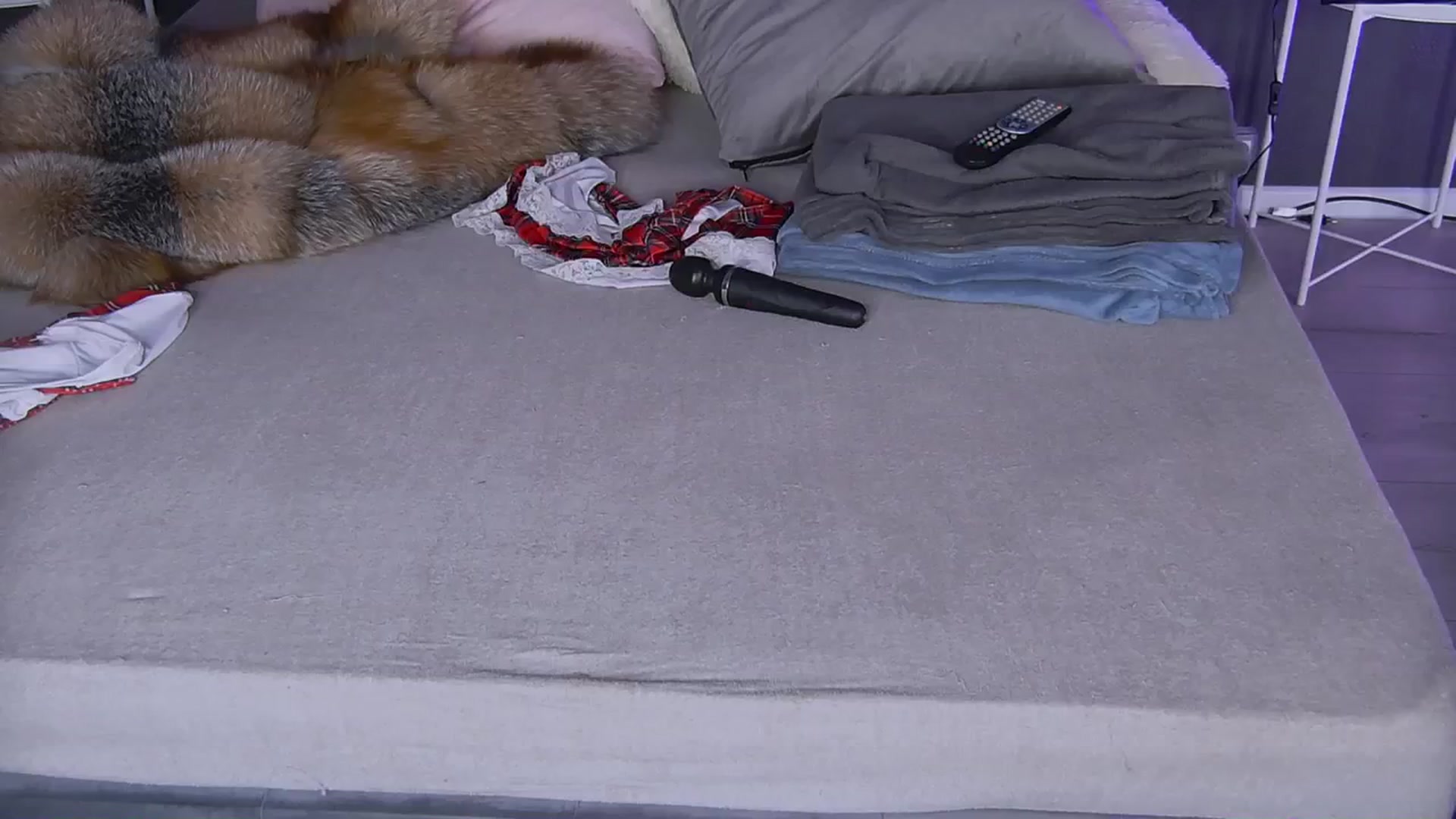 Gallery image thumbnail from Shayblonde's myfreecams stream on, 12/12/2024, 24:01 image 16 of 20