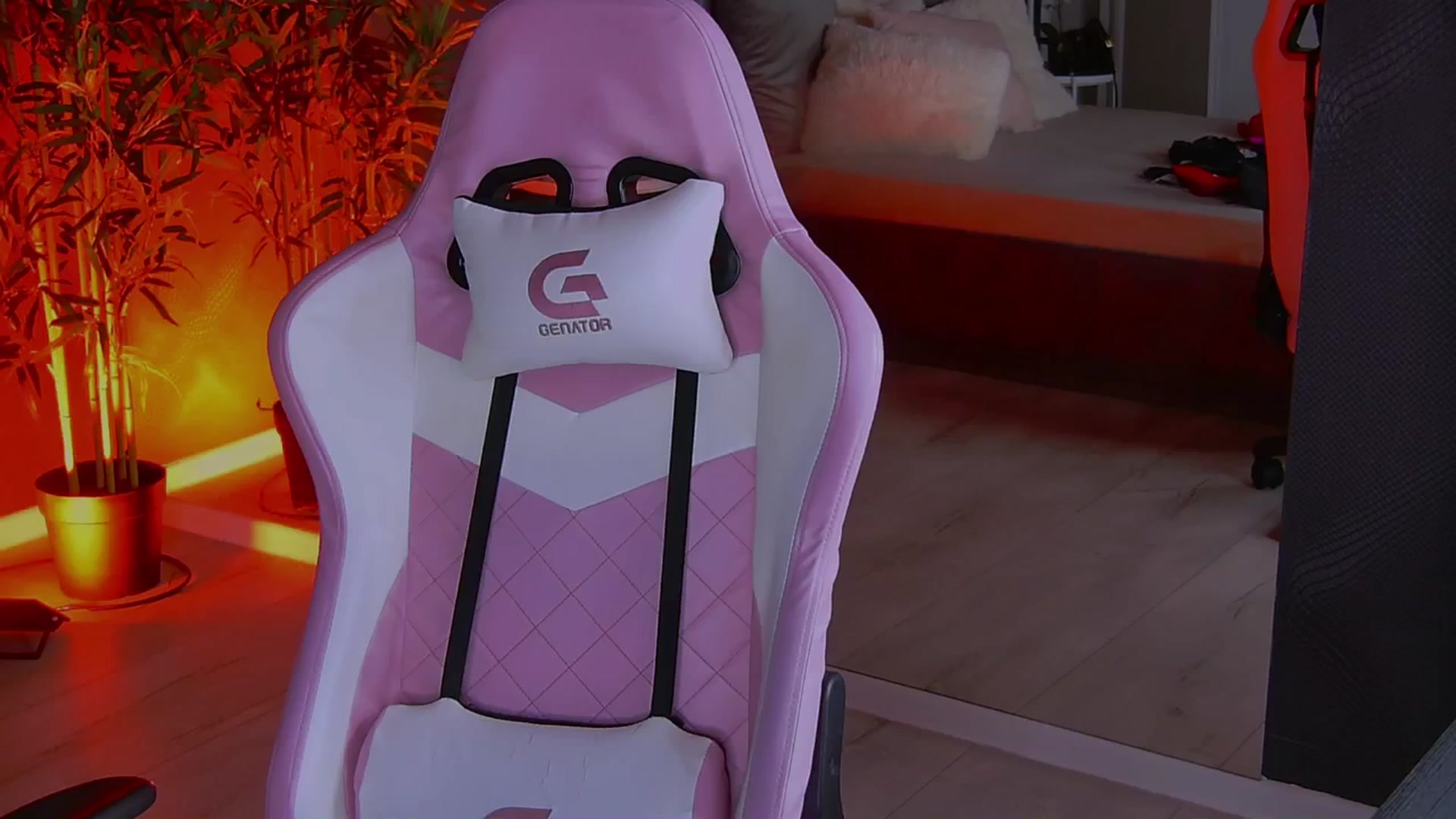 Gallery image thumbnail from Shayblonde's myfreecams stream on, 01/05/2025, 02:41 image 16 of 20