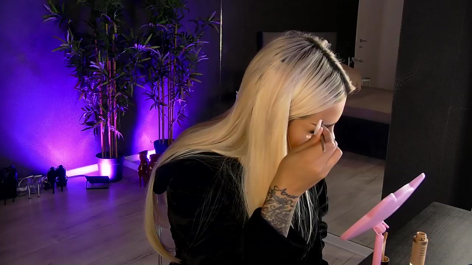 Gallery image thumbnail from Shayblonde's myfreecams stream on, 02/27/2025, 21:28 image 2 of 20