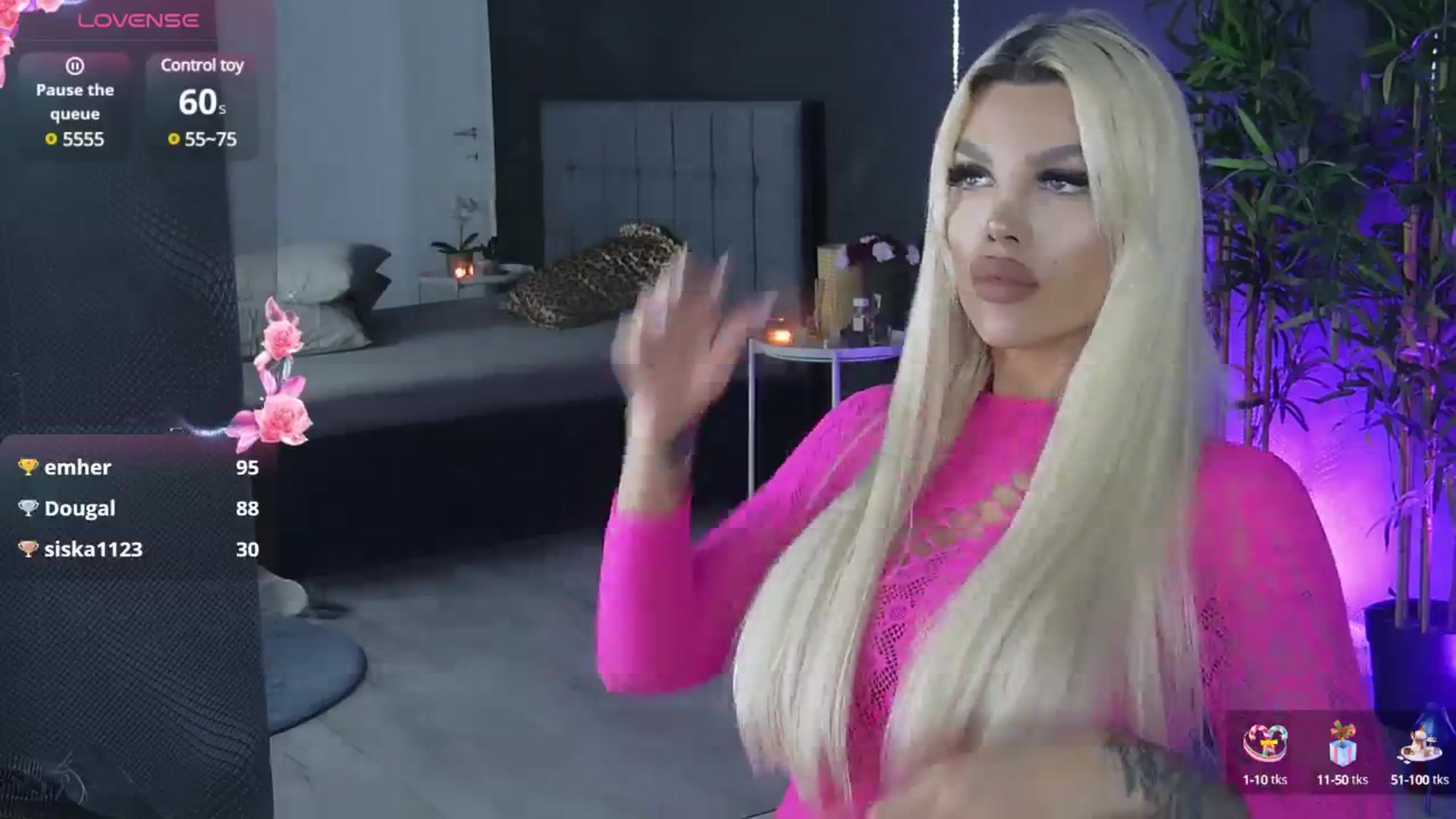 Gallery image thumbnail from Shayblonde's myfreecams stream on, 03/27/2025, 11:50 image 4 of 20