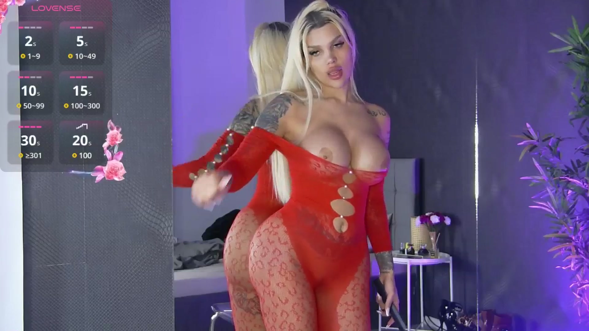 Gallery image thumbnail from Shayblonde's myfreecams stream on, 04/03/2025, 12:56 image 4 of 20