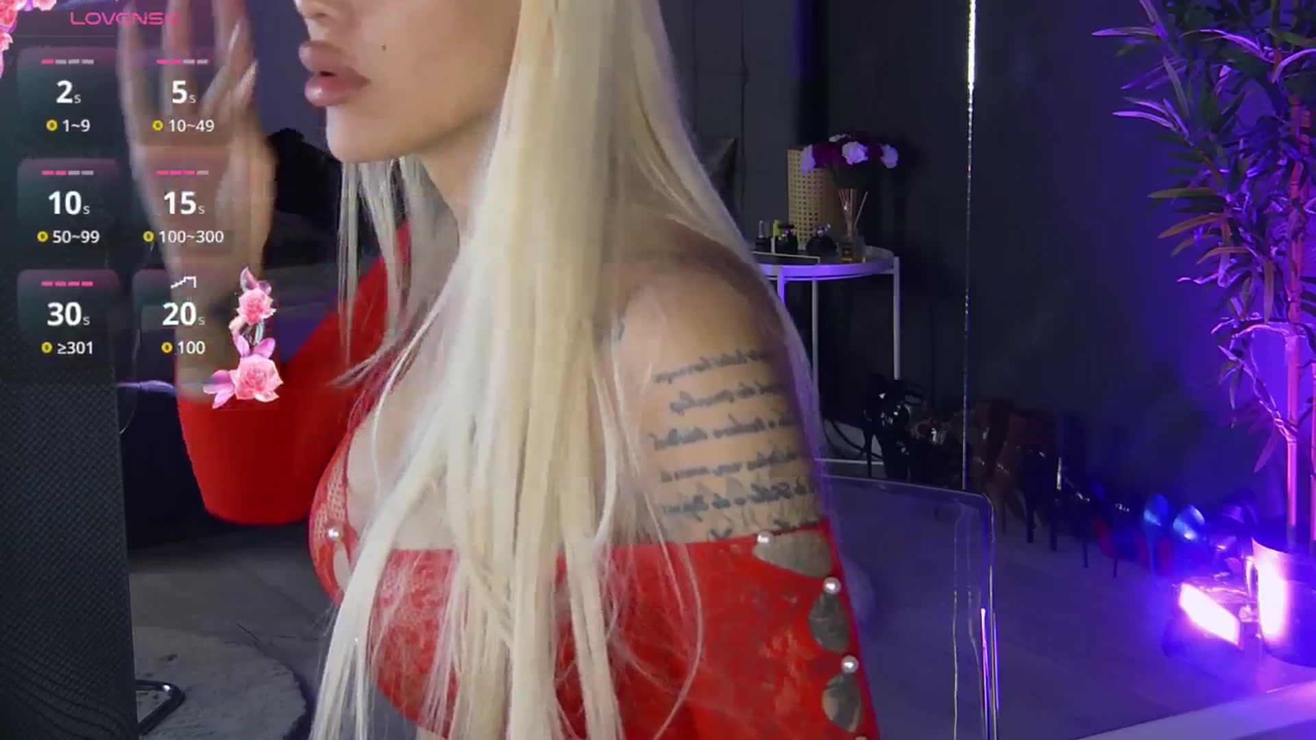 Gallery image thumbnail from Shayblonde's myfreecams stream on, 04/03/2025, 12:56 image 3 of 20
