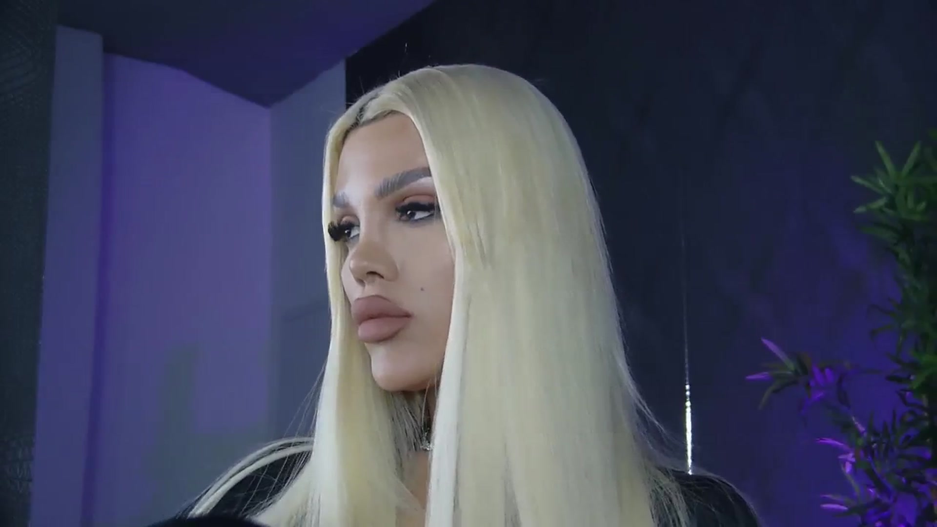 Gallery image thumbnail from Shayblonde's myfreecams stream on, 04/19/2025, 22:10 image 13 of 20