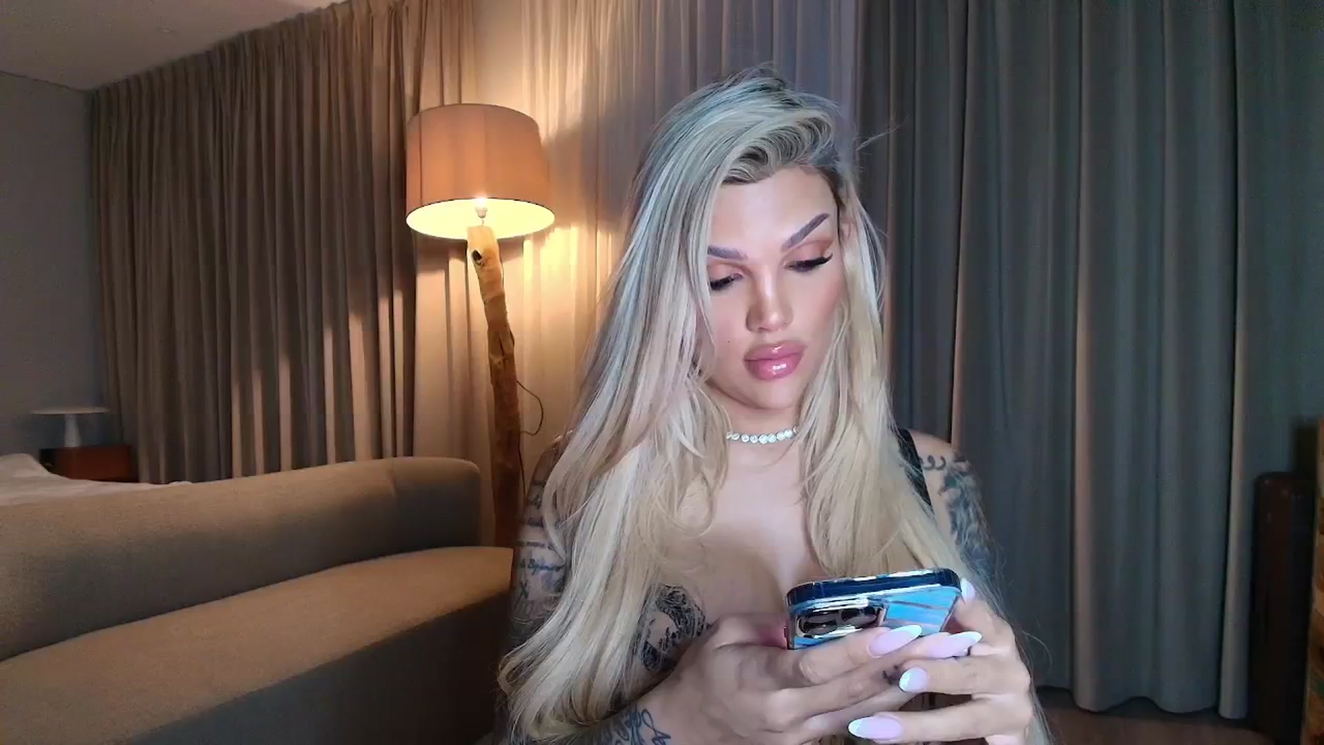 Gallery image thumbnail from Shayblonde's myfreecams stream on, 11/22/2025, 23:17 image 7 of 20