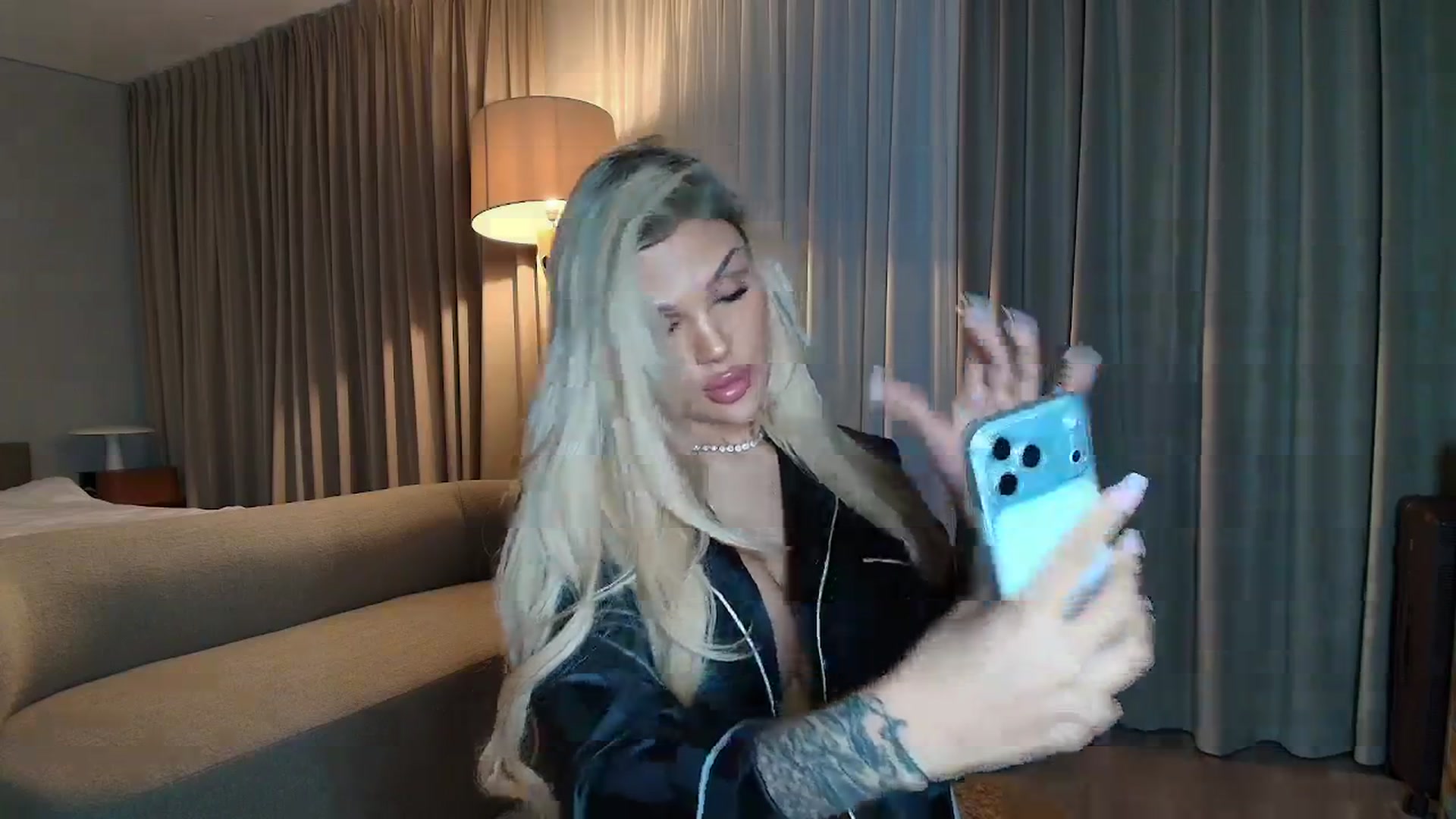 Gallery image thumbnail from Shayblonde's myfreecams stream on, 11/22/2025, 23:17 image 15 of 20