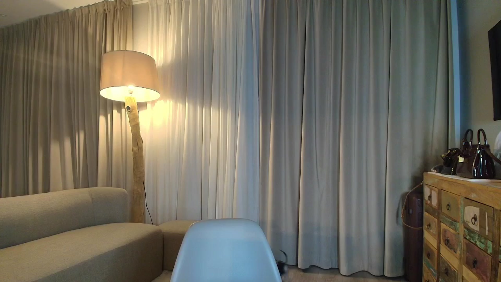 Gallery image thumbnail from Shayblonde's myfreecams stream on, 12/06/2025, 22:33 image 3 of 20