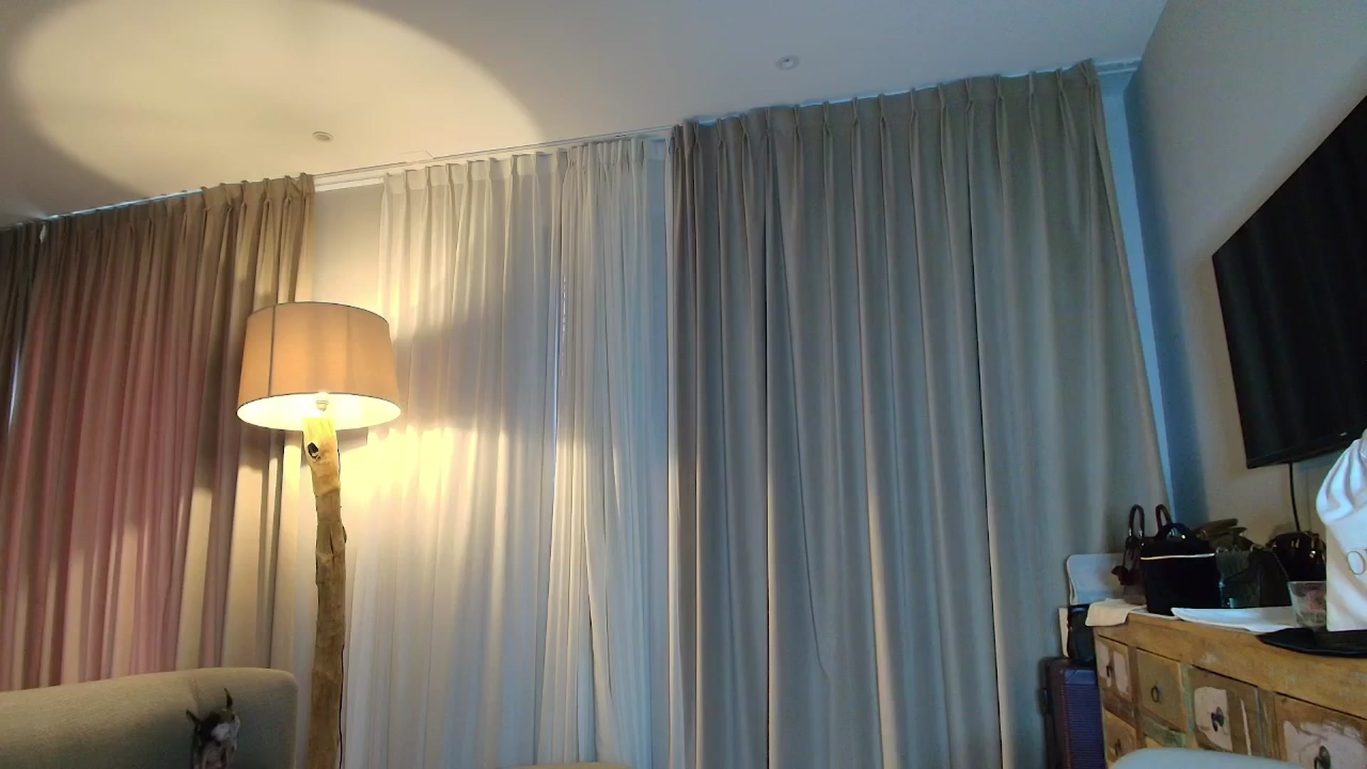Gallery image thumbnail from Shayblonde's myfreecams stream on, 12/29/2025, 08:53 image 13 of 20
