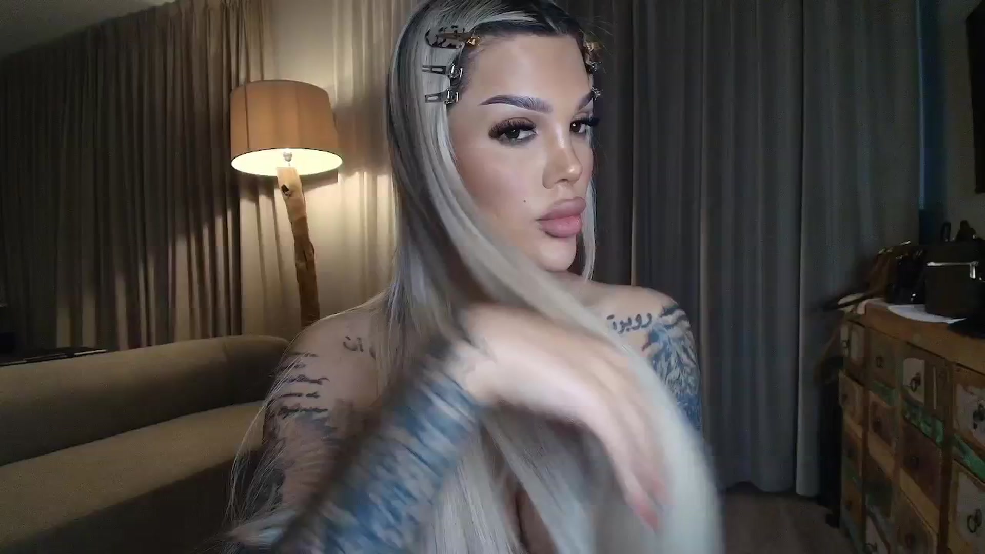 Gallery image thumbnail from Shayblonde's myfreecams stream on, 01/13/2026, 23:22 image 5 of 20