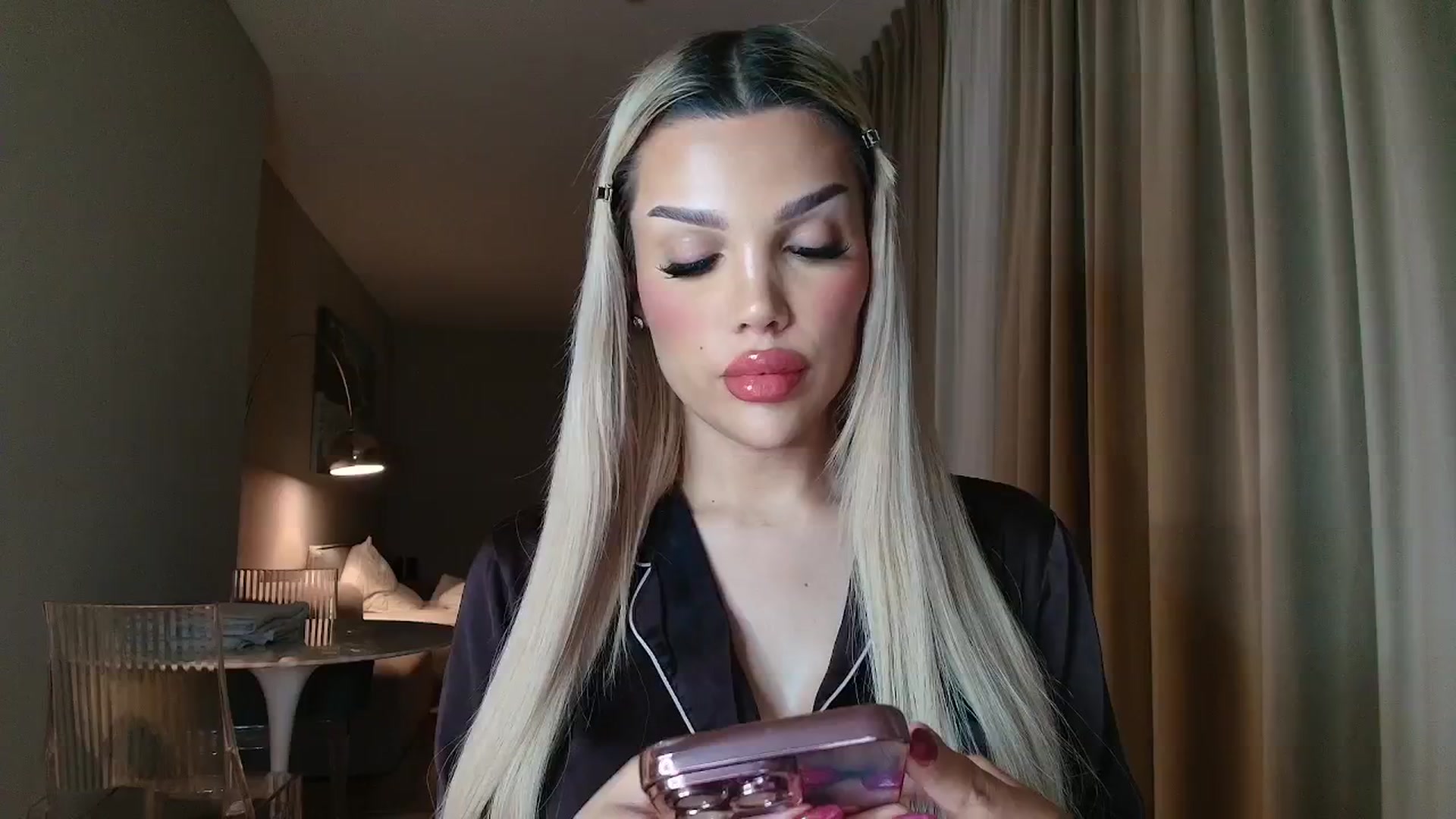 Gallery image thumbnail from Shayblonde's myfreecams stream on, 01/21/2026, 19:25 image 1 of 20
