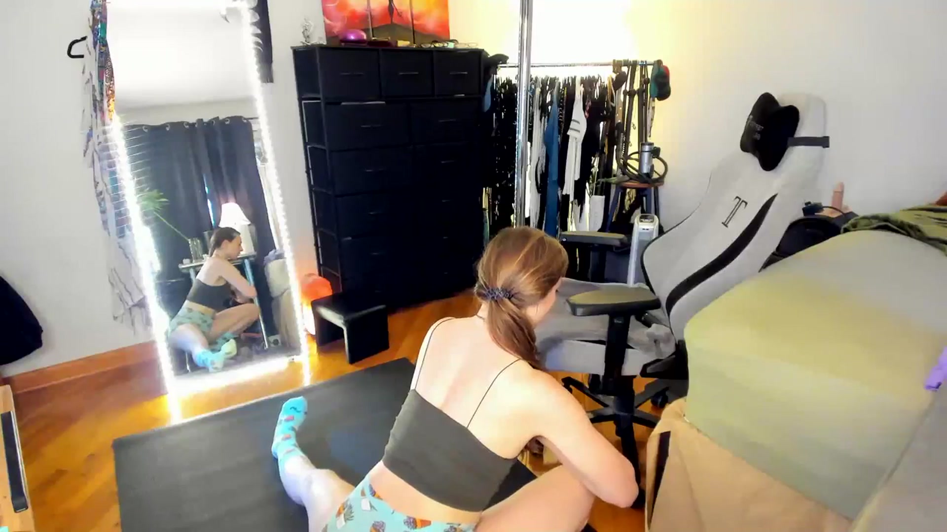 Gallery image thumbnail from She_is_Sam's myfreecams stream on, 12/27/2023, 19:31 image 2 of 20
