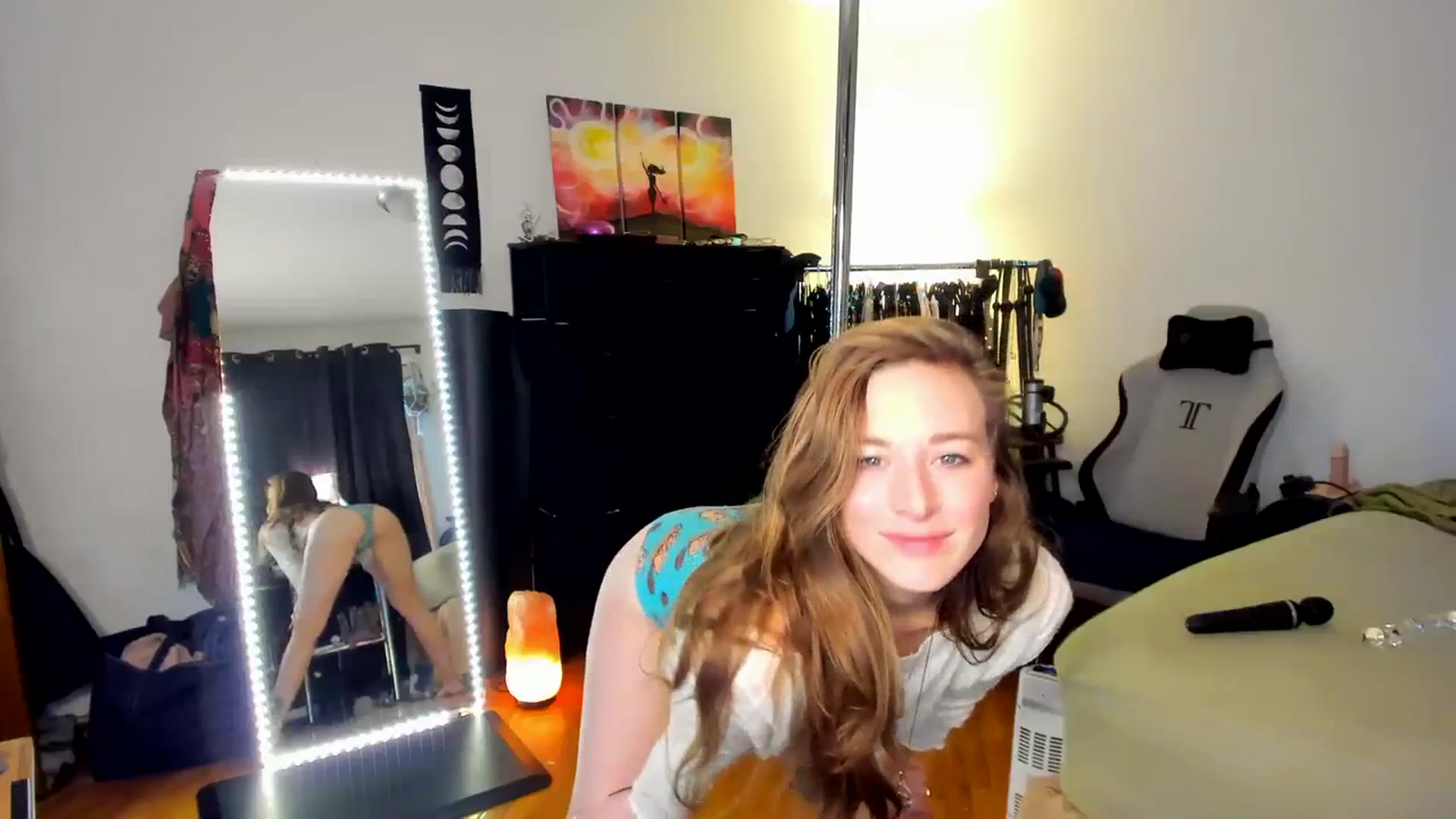 Gallery image thumbnail from She_is_Sam's myfreecams stream on, 01/09/2024, 20:27 image 11 of 20