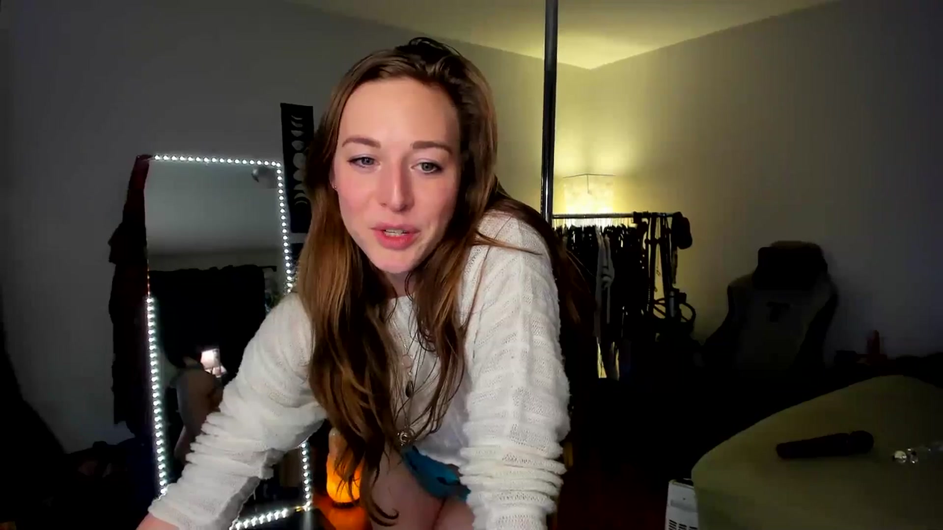 Gallery image thumbnail from She_is_Sam's myfreecams stream on, 01/09/2024, 20:27 image 7 of 20