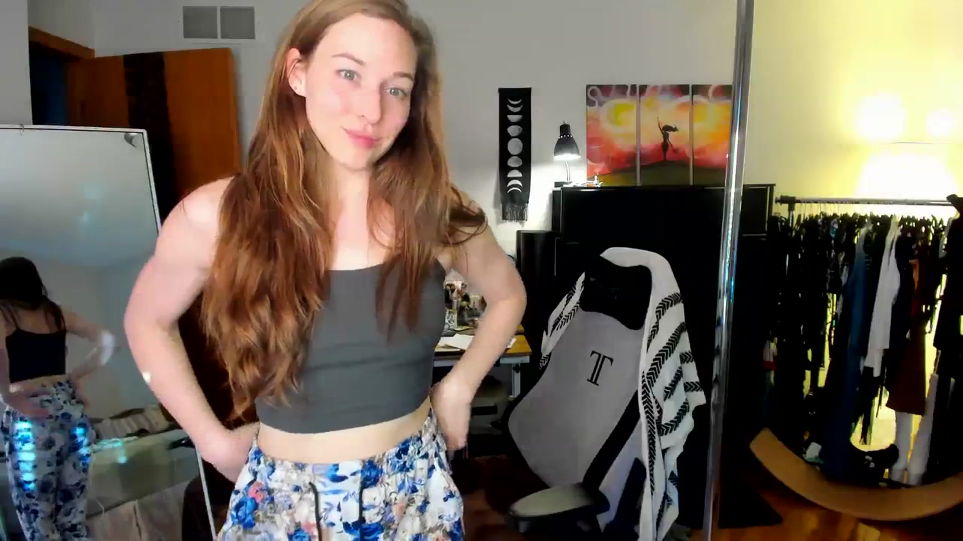 Gallery image thumbnail from She_is_Sam's myfreecams stream on, 02/29/2024, 21:39 image 9 of 20