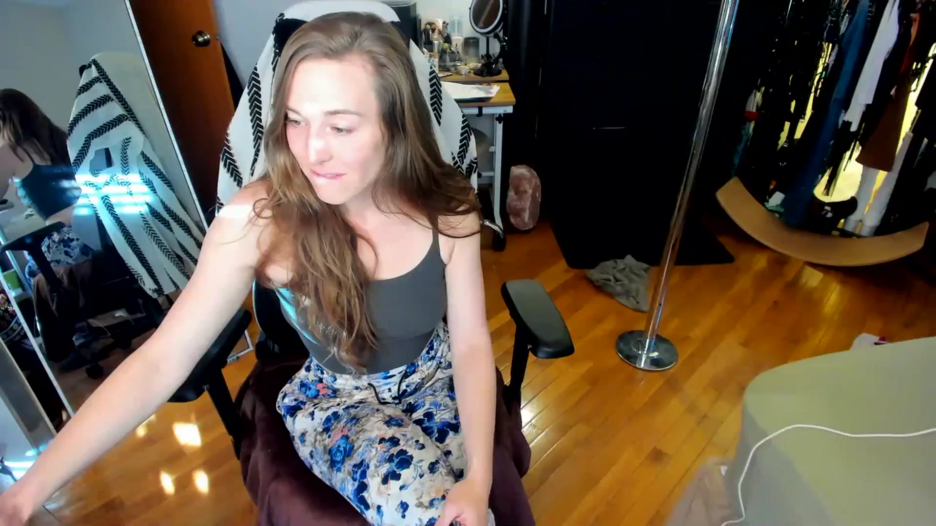 Gallery image thumbnail from She_is_Sam's myfreecams stream on, 02/29/2024, 21:39 image 3 of 20
