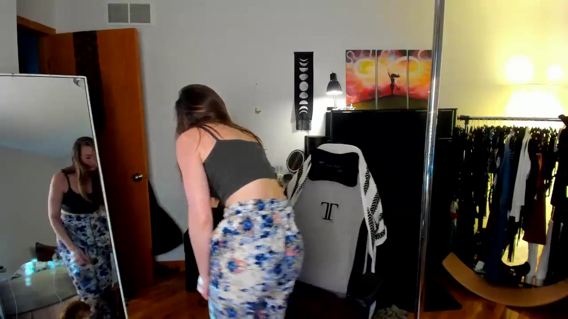 Gallery image thumbnail from She_is_Sam's myfreecams stream on, 02/29/2024, 21:39 image 8 of 20