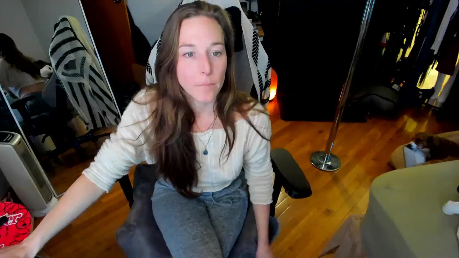 Gallery image thumbnail from She_is_Sam's myfreecams stream on, 03/18/2024, 19:45 image 16 of 20