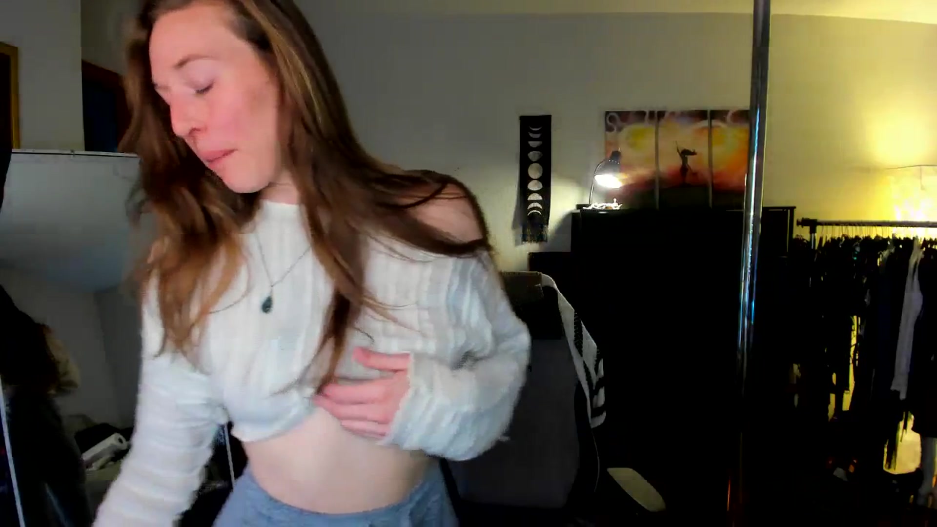 Gallery image thumbnail from She_is_Sam's myfreecams stream on, 03/18/2024, 19:45 image 2 of 20
