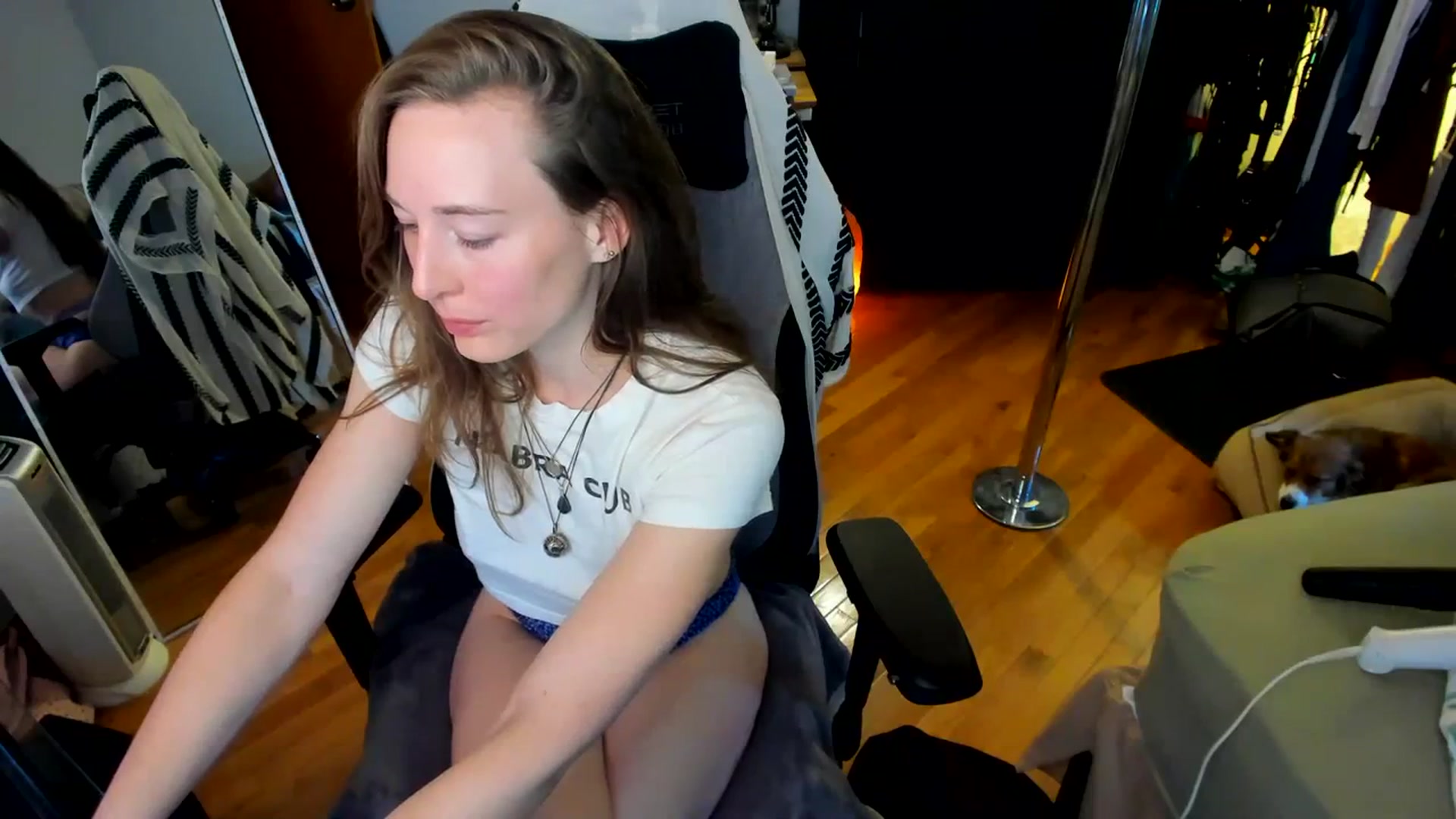Gallery image thumbnail from She_is_Sam's myfreecams stream on, 03/20/2024, 16:54 image 5 of 20