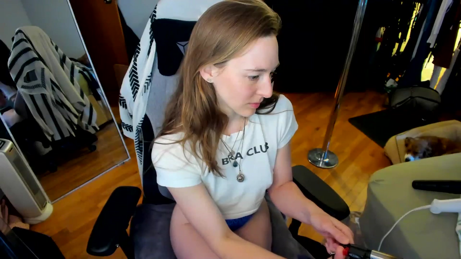 Gallery image thumbnail from She_is_Sam's myfreecams stream on, 03/20/2024, 16:54 image 11 of 20