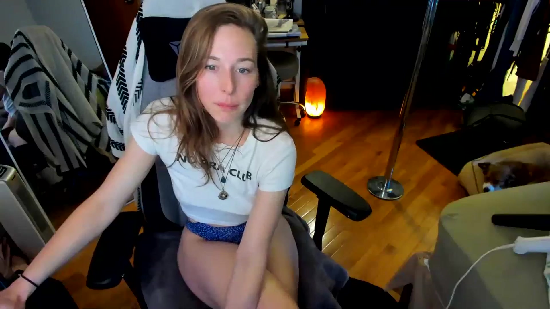 Gallery image thumbnail from She_is_Sam's myfreecams stream on, 03/20/2024, 16:54 image 6 of 20