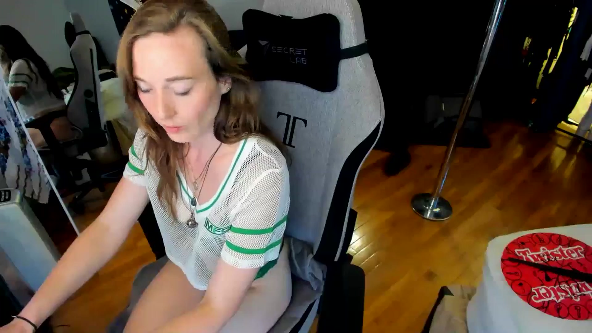 Gallery image thumbnail from She_is_Sam's myfreecams stream on, 05/06/2024, 20:25 image 8 of 20