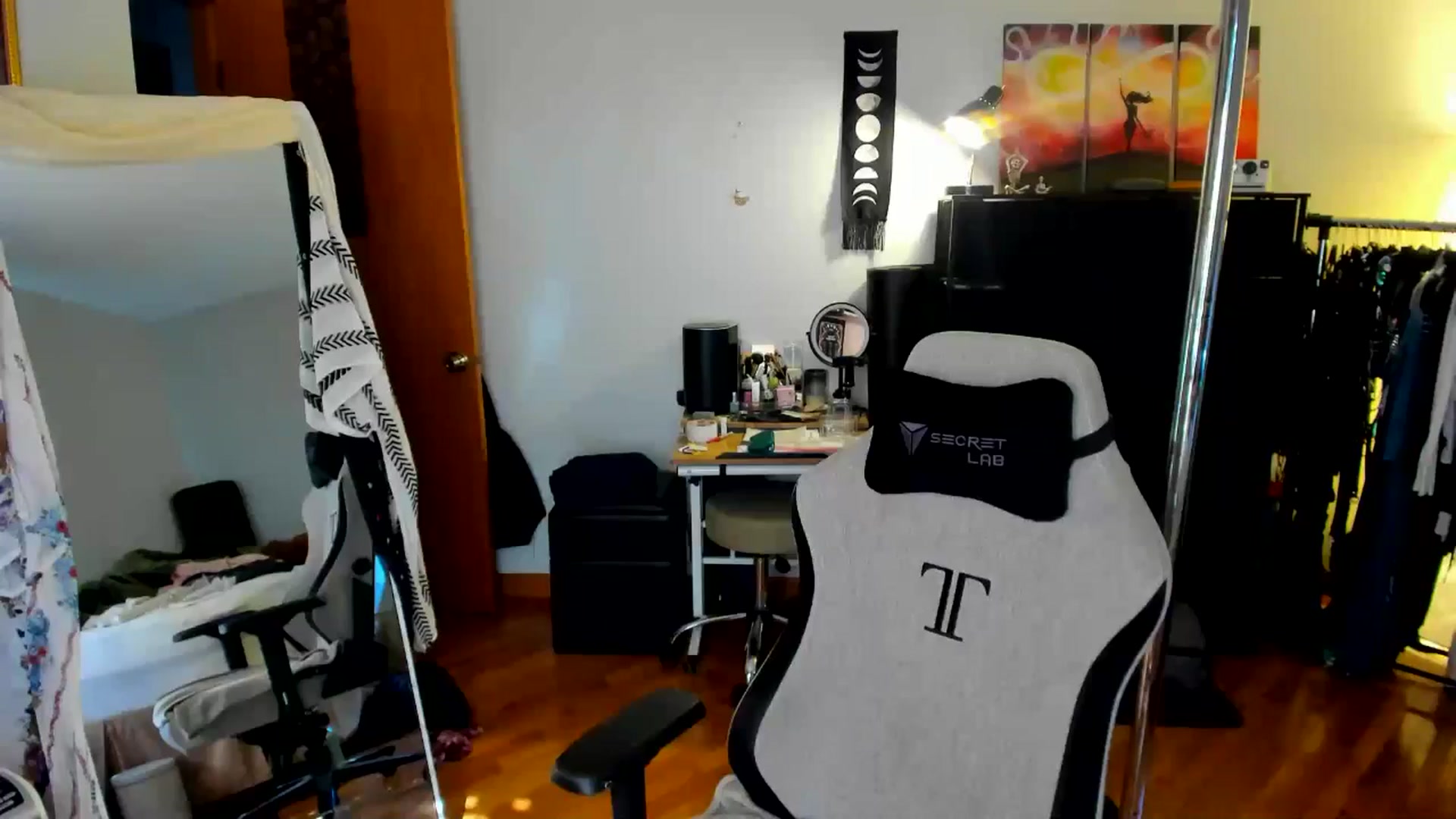 Gallery image thumbnail from She_is_Sam's myfreecams stream on, 05/06/2024, 21:58 image 7 of 20