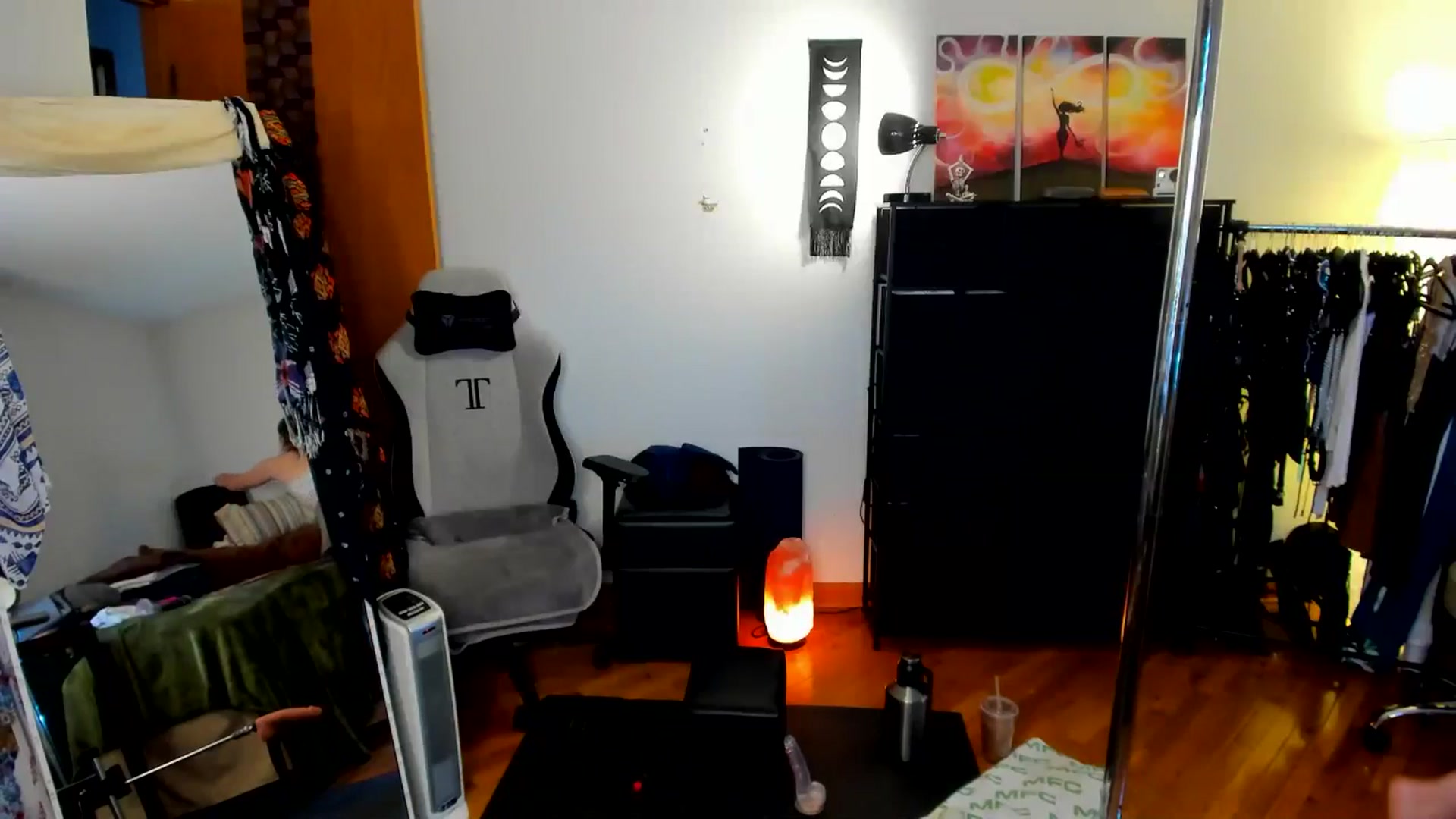 Gallery image thumbnail from She_is_Sam's myfreecams stream on, 06/14/2024, 18:16 image 19 of 20