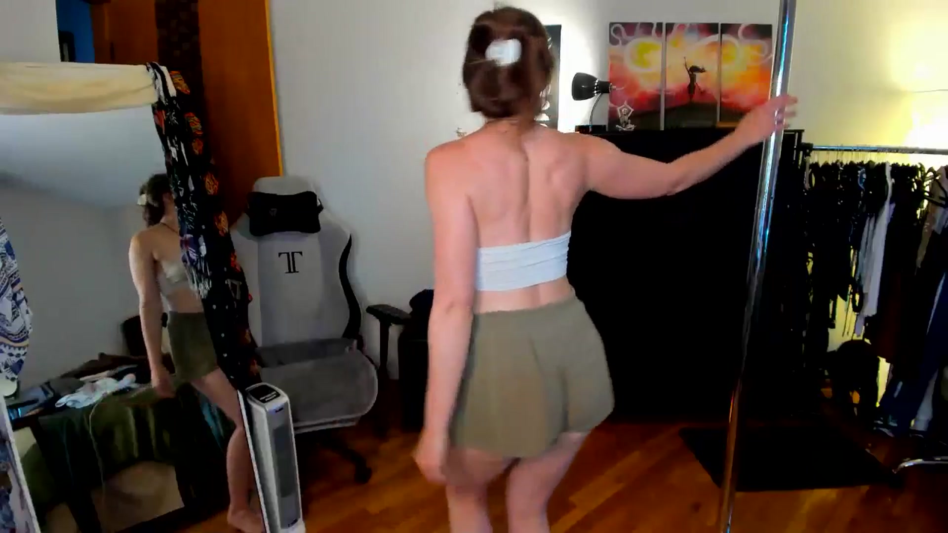 Gallery image thumbnail from She_is_Sam's myfreecams stream on, 06/14/2024, 18:16 image 14 of 20