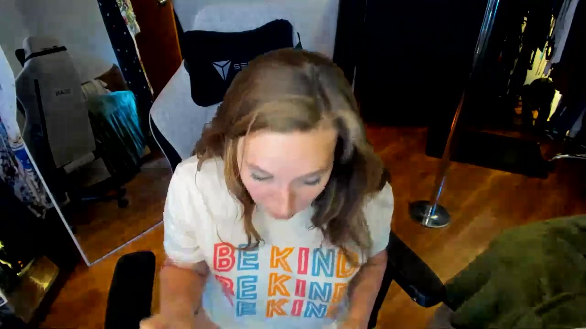 Gallery image thumbnail from She_is_Sam's myfreecams stream on, 06/19/2024, 15:27 image 13 of 20