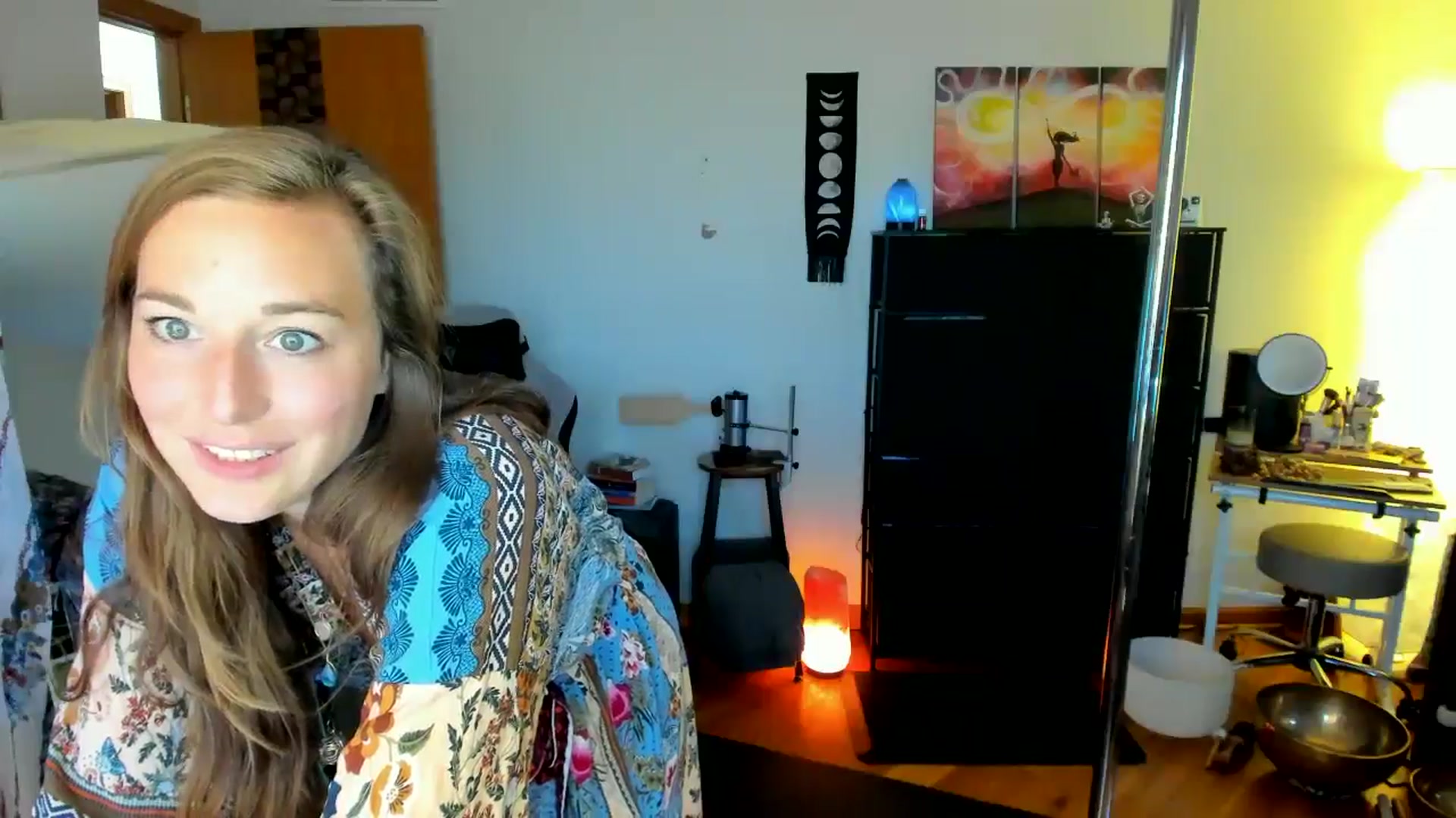 Gallery image thumbnail from She_is_Sam's myfreecams stream on, 07/19/2024, 16:31 image 10 of 20