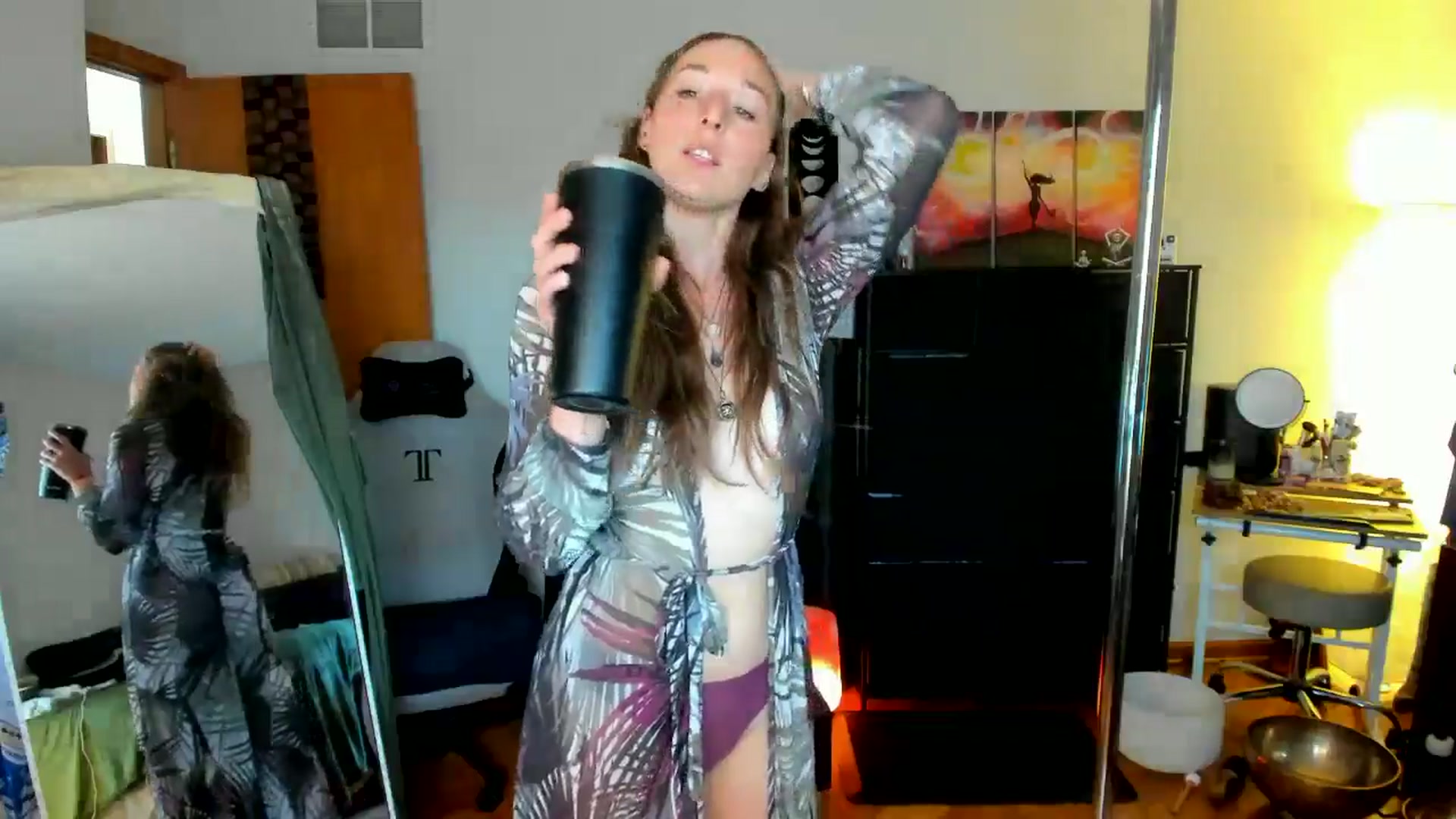 Gallery image thumbnail from She_is_Sam's myfreecams stream on, 07/19/2024, 20:48 image 6 of 20