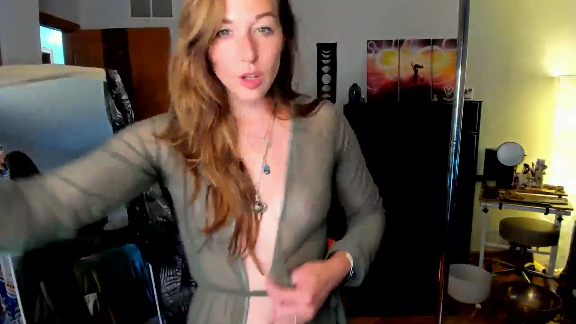 Gallery image thumbnail from She_is_Sam's myfreecams stream on, 07/19/2024, 20:48 image 13 of 20