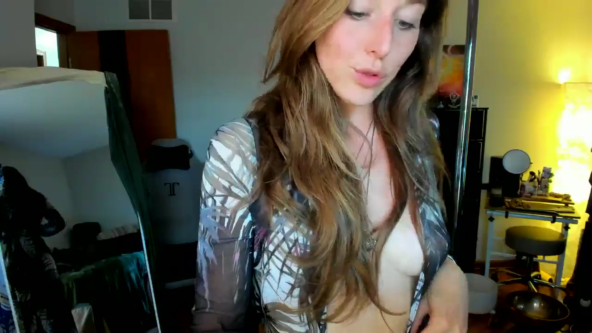 Gallery image thumbnail from She_is_Sam's myfreecams stream on, 07/19/2024, 20:48 image 5 of 20