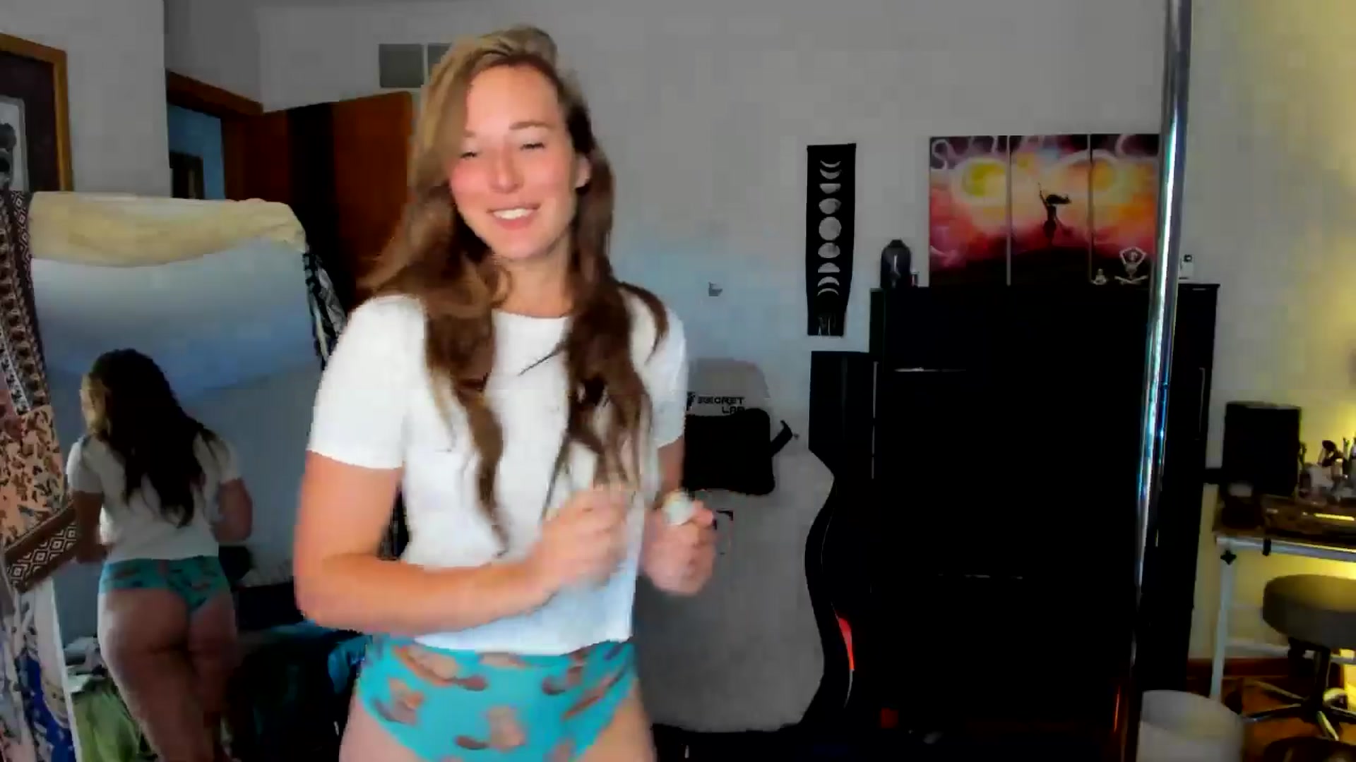 Gallery image thumbnail from She_is_Sam's myfreecams stream on, 07/24/2024, 16:15 image 11 of 20