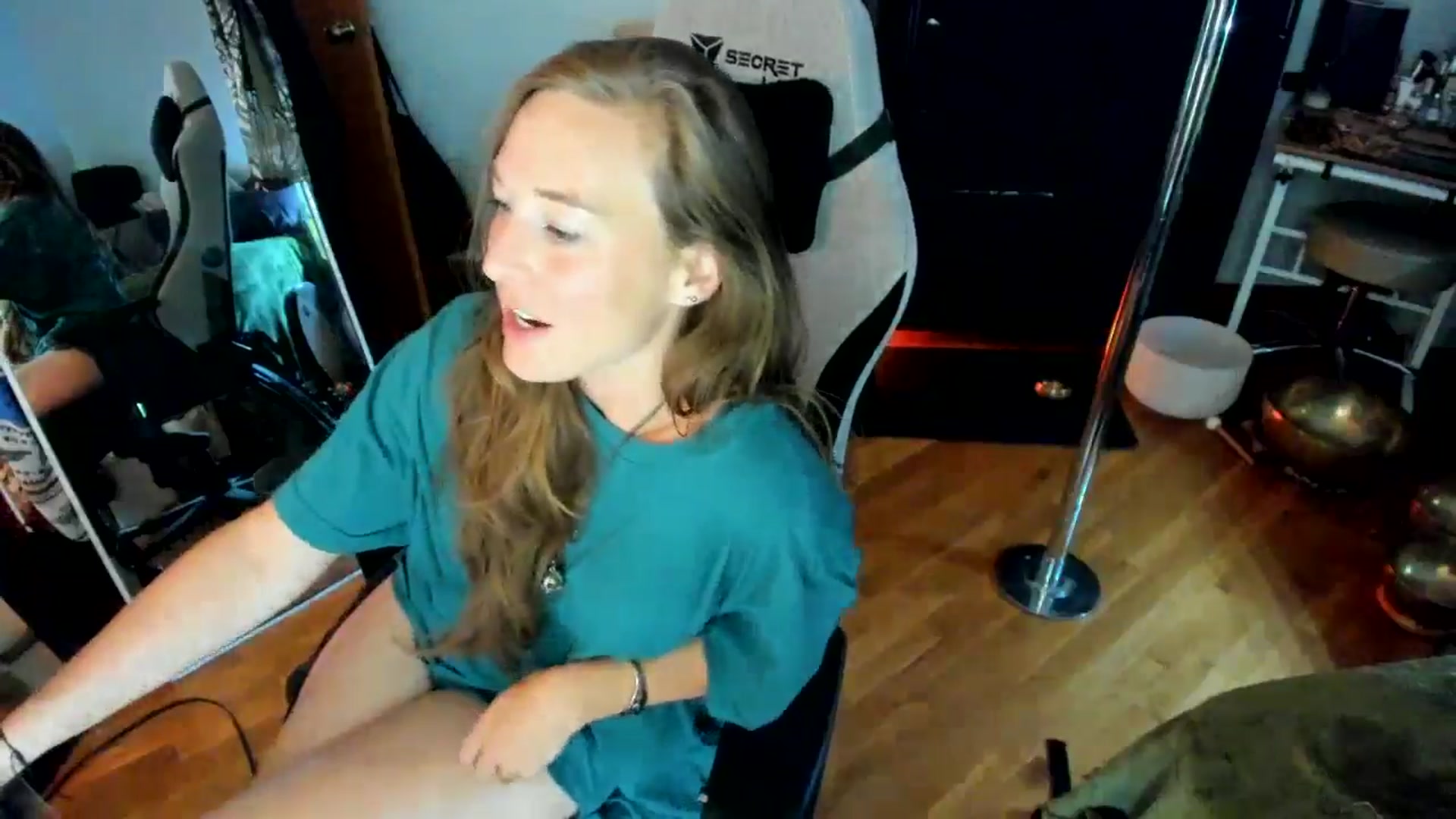 Gallery image thumbnail from She_is_Sam's myfreecams stream on, 07/26/2024, 18:28 image 6 of 20