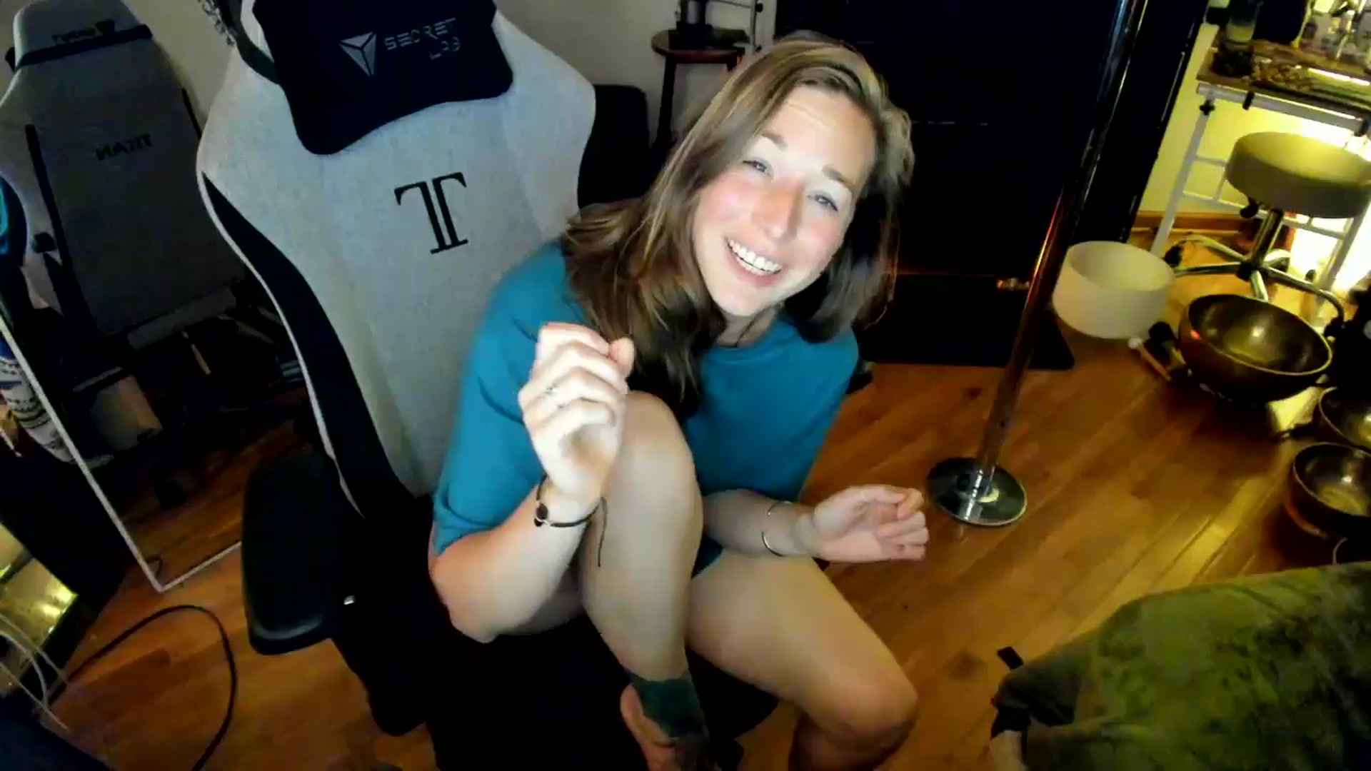 Gallery image thumbnail from She_is_Sam's myfreecams stream on, 07/27/2024, 02:45 image 12 of 20